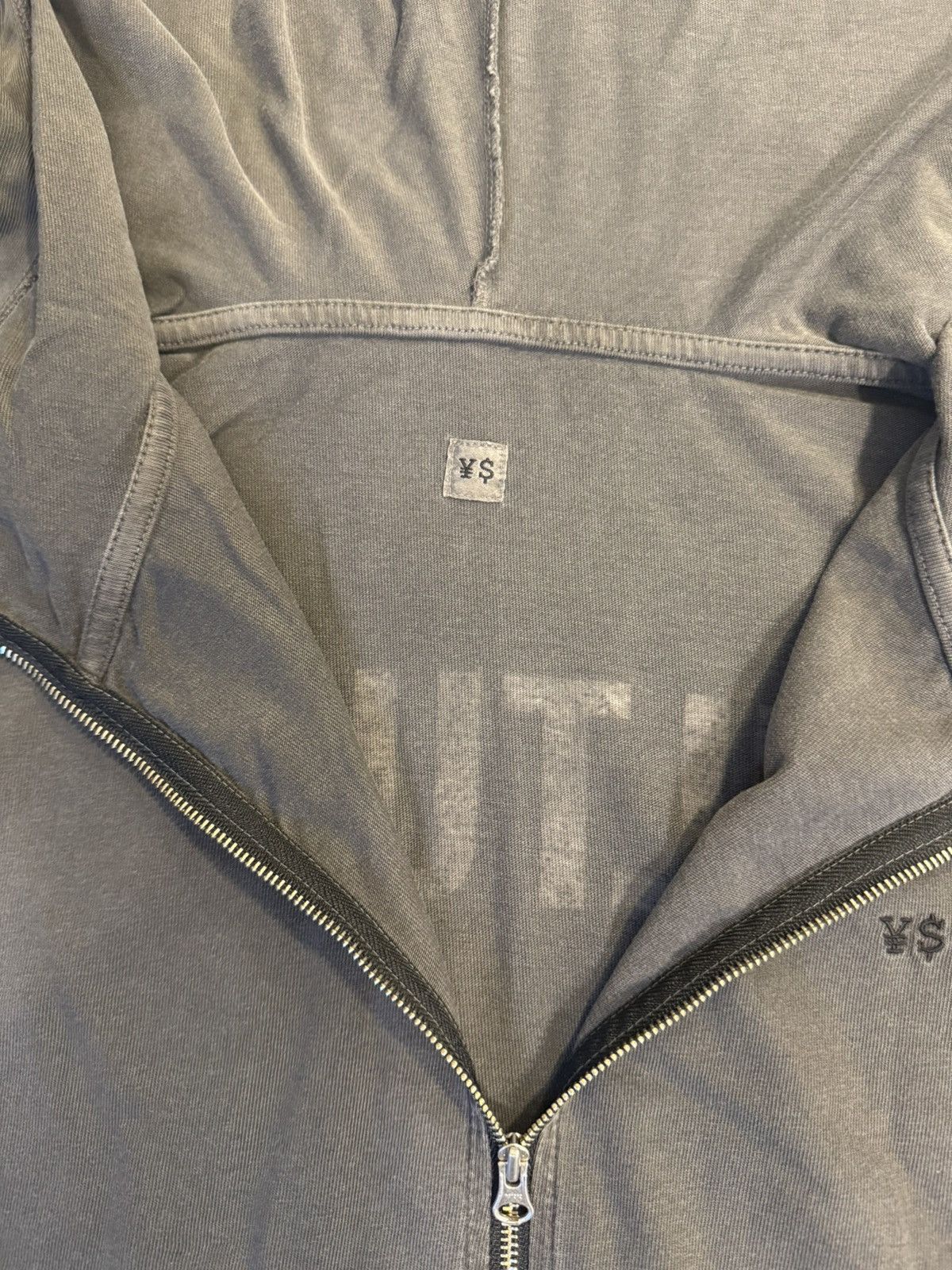 Kanye West ¥$ Yeezy Vultures LE United Center Zip-Up Hoodie Grey Size US L / EU 52-54 / 3 - 5 Thumbnail