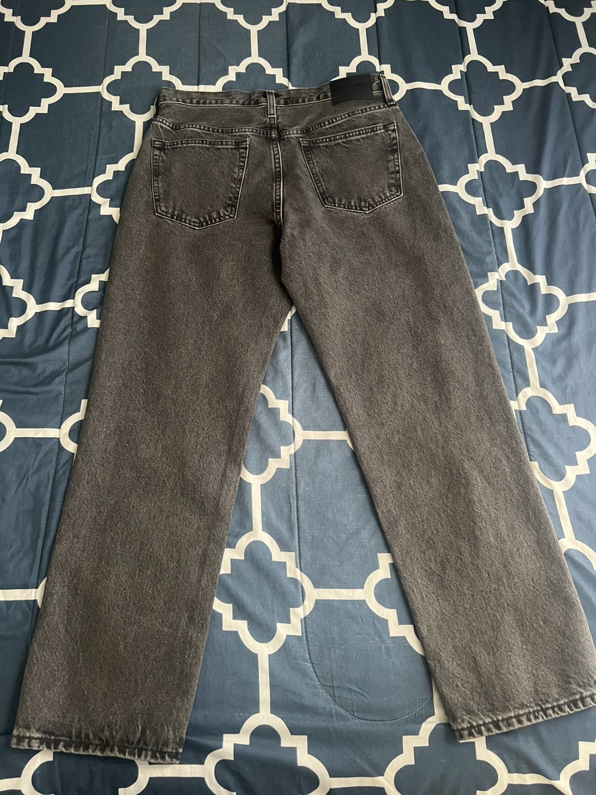 Abercrombie & Fitch Men’s loose jeans 31 x 30 Size US 31 - 2 Thumbnail