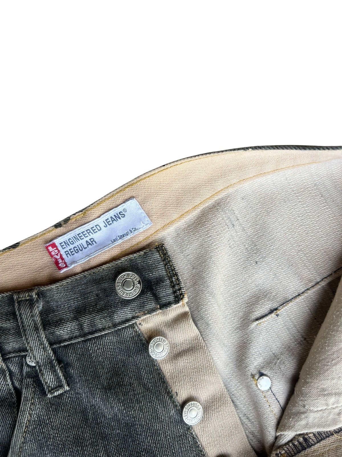Levi's Vintage 2002 Levi’s Engineered Waxed Denim Regular Jeans Size US 32 / EU 48 - 7 Thumbnail
