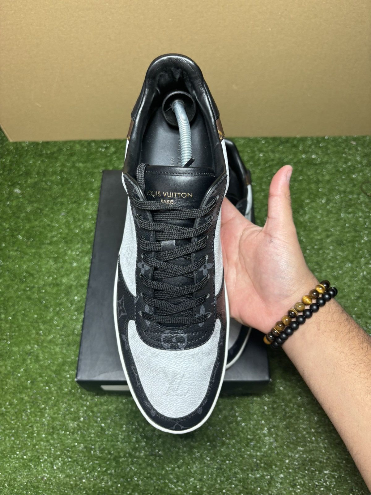 Louis Vuitton Louis Vuitton rivoli sneaker Size US 10 / EU 43 - 6 Thumbnail