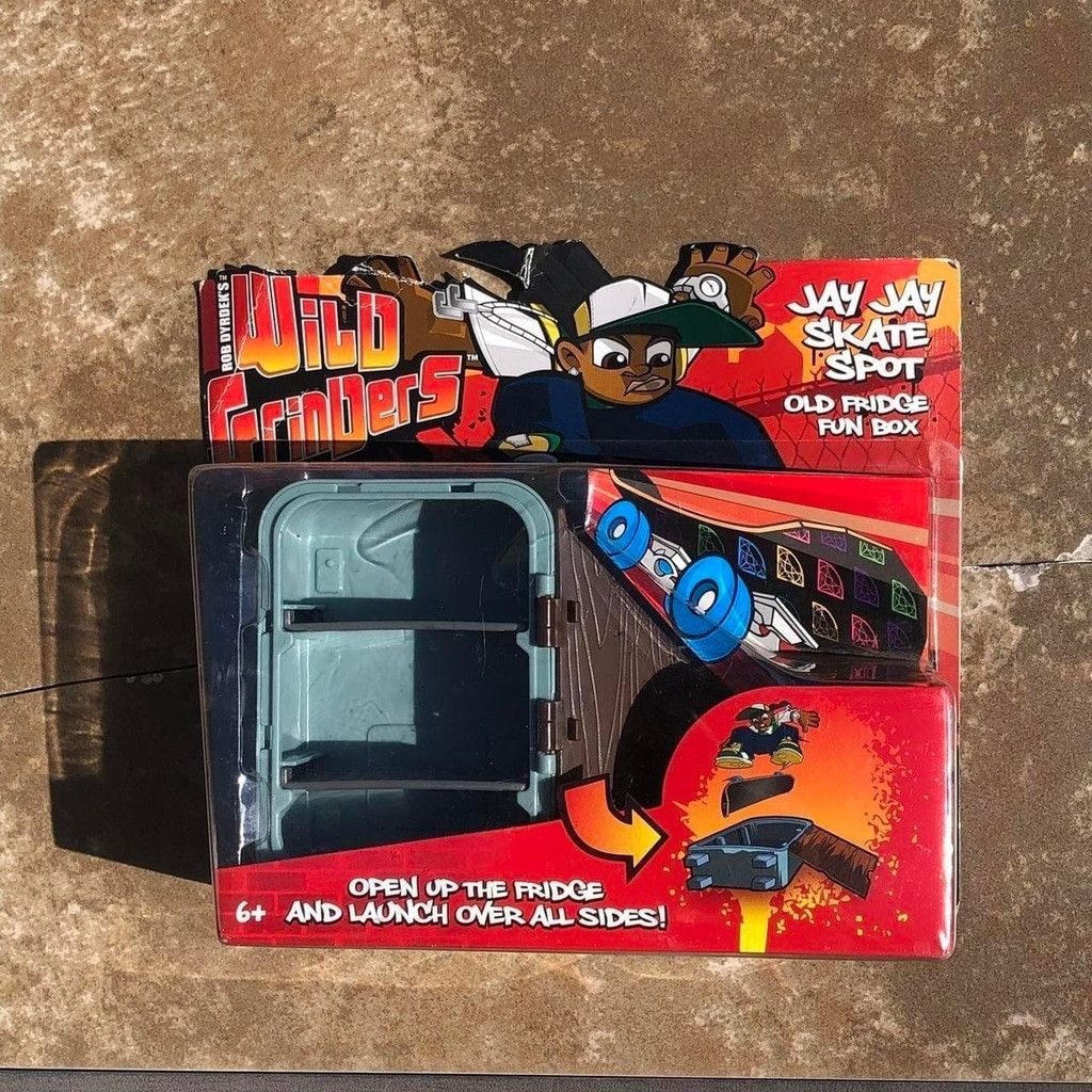 Nickelodeon Vintage Wild Grinders Jay Jay Skate Spot Old Fridge Fun Box Size ONE SIZE - 1 Thumbnail