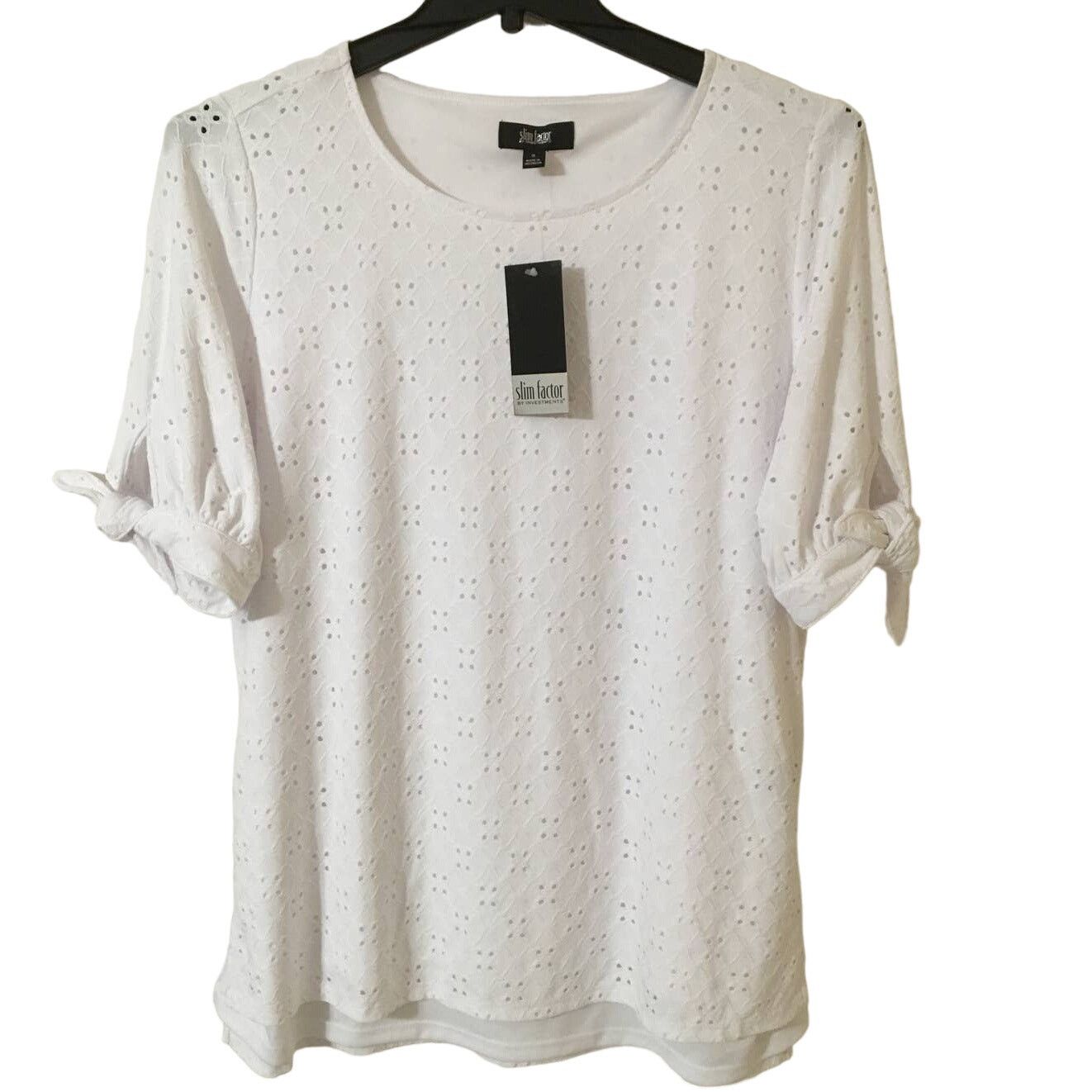 Other NWT Slim Factor by Investments Small Women’s Top White Hi Lo Size S / US 4 / IT 40 - 1 Thumbnail