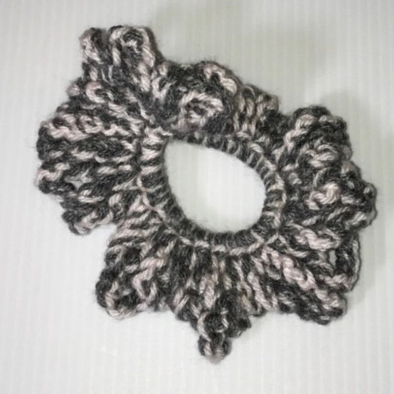 Handmade NWT Gray Pink Handmade Crocheted Hair Scrunchie Size ONE SIZE - 1 Thumbnail