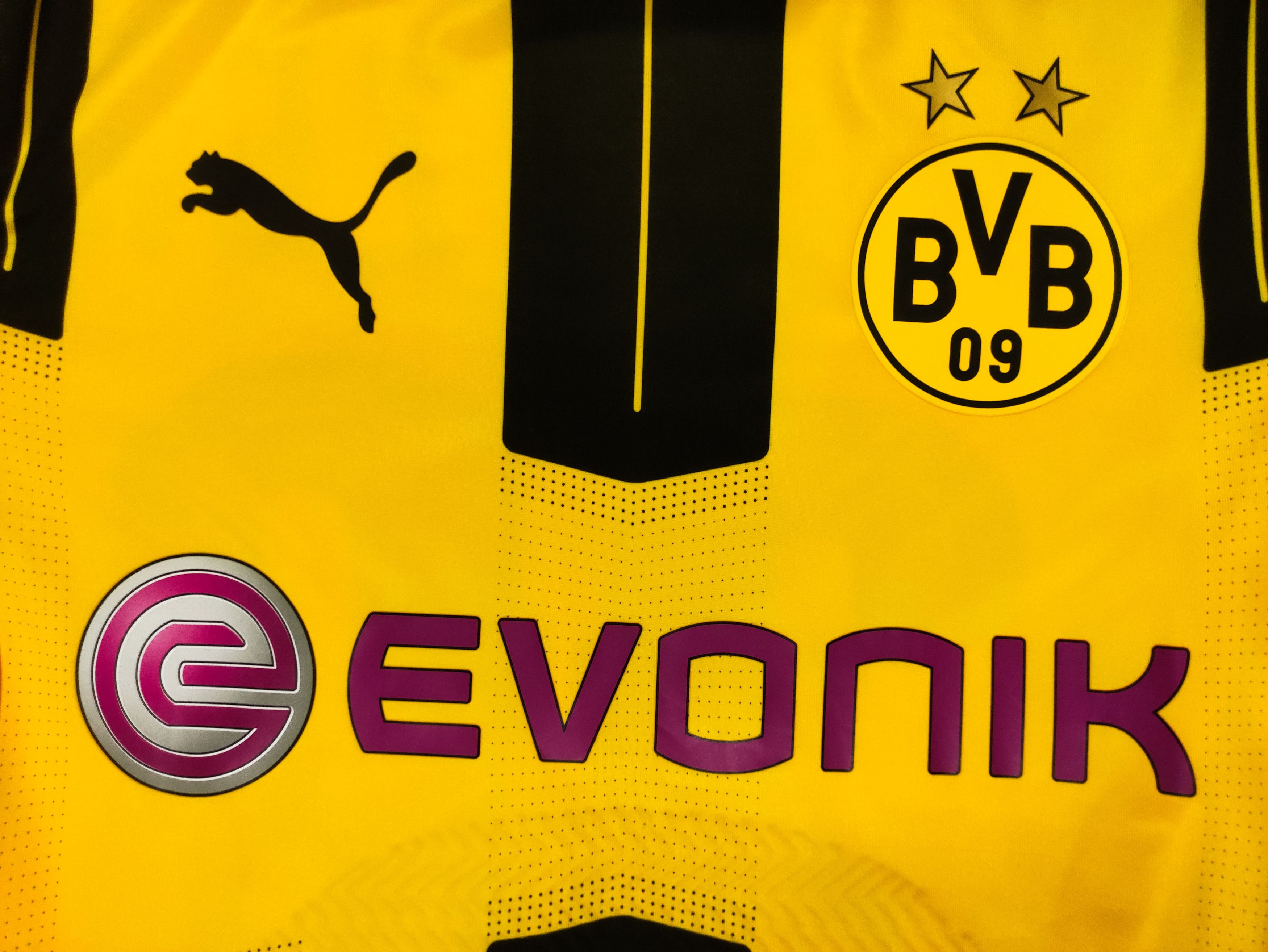 Puma Piszczek #26 Borrusia Dortmund 2016 2017 Puma Home BVB Shirt Size US S / EU 44-46 / 1 - 13 Thumbnail