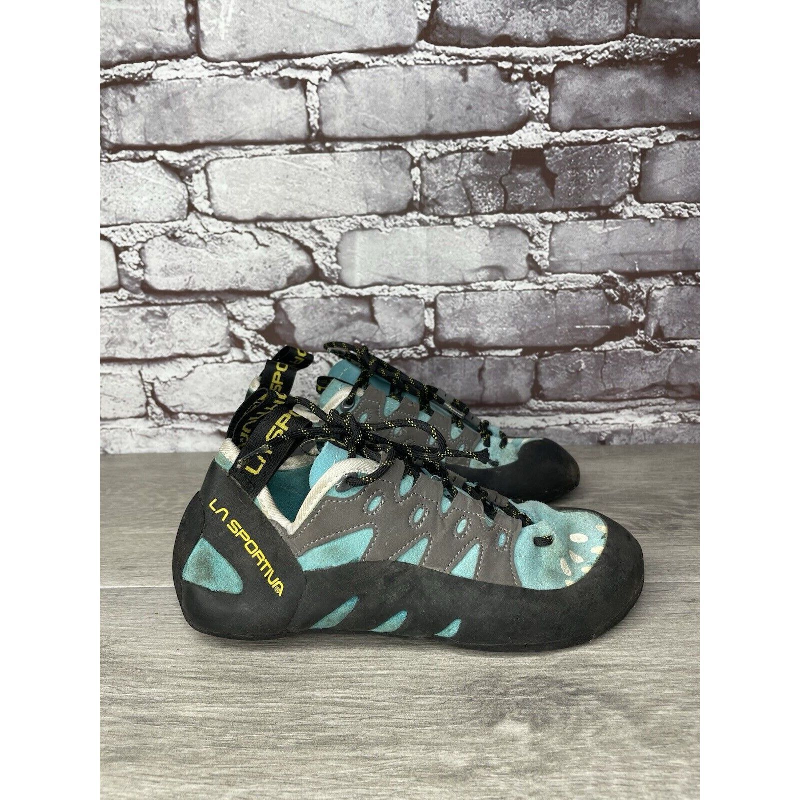 La Sportiva La Sportiva Tarantulace Rock Climbing Blue Gray Lace Up Shoe Size US 6 / EU 39 - 12 Thumbnail