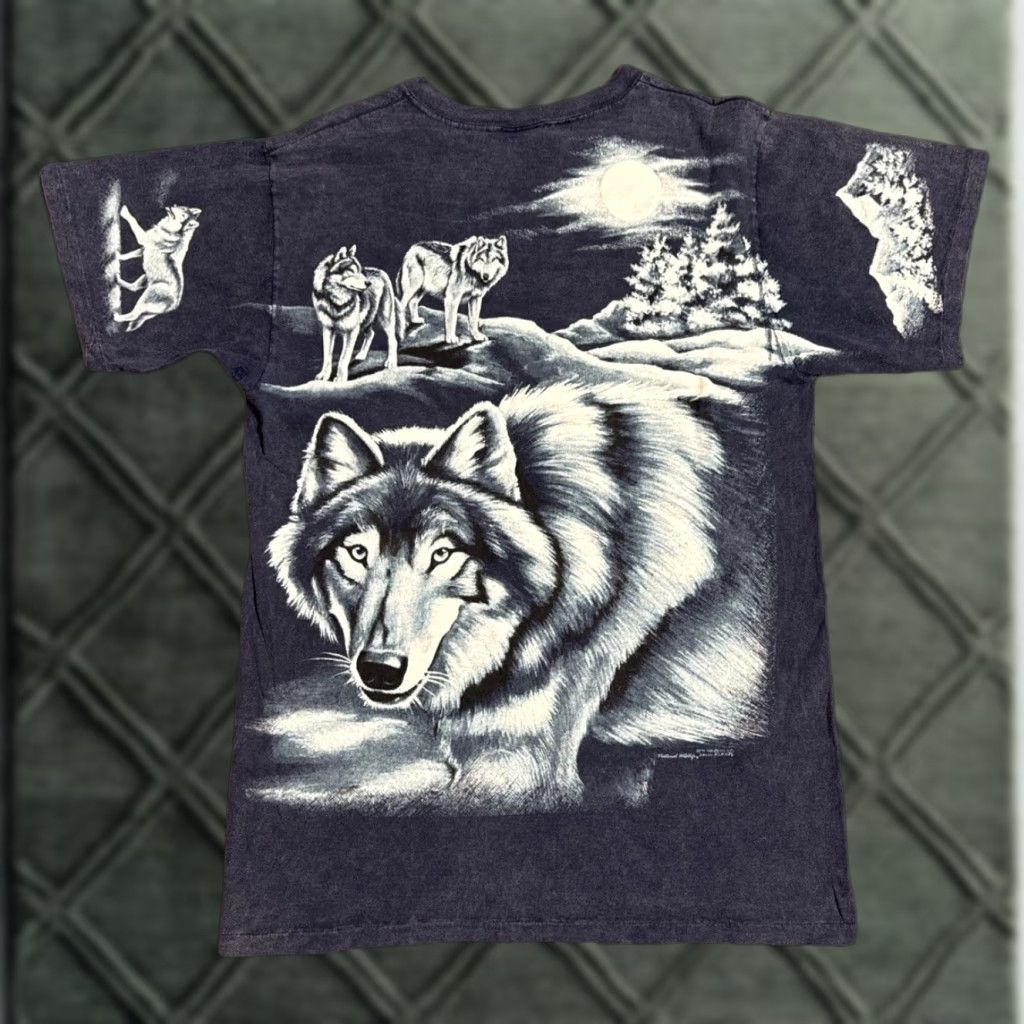 Vintage VINTAGE 1994 Wolf Husky Nature All Over Print T-Shirt L Mens Black Size US L / EU 52-54 / 3 - 1 Thumbnail