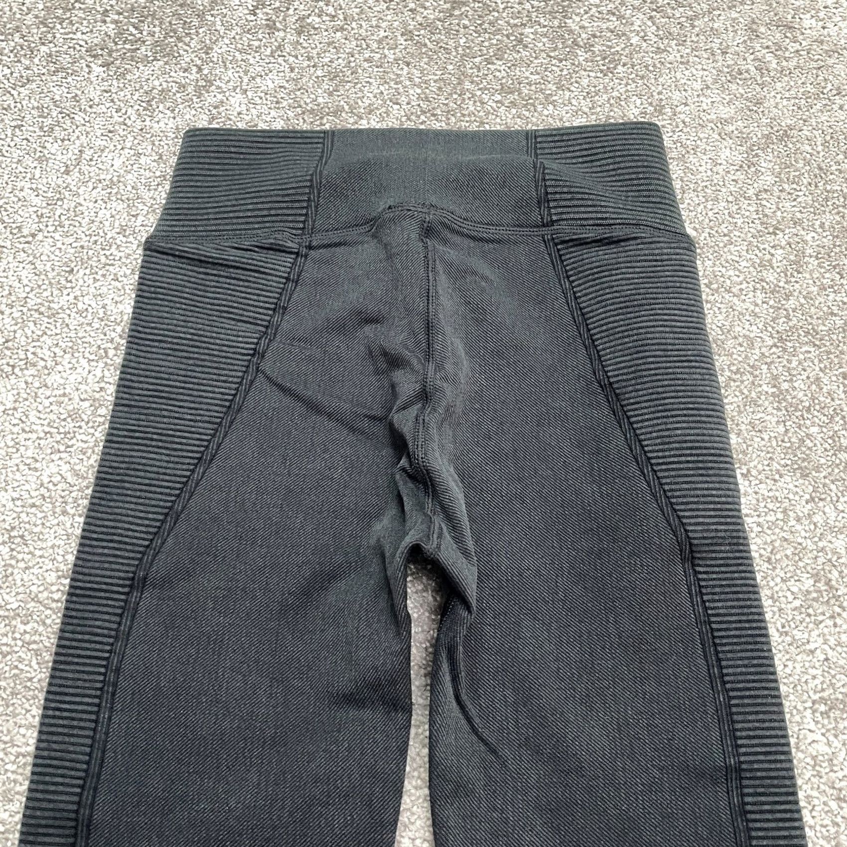 Vintage Offline Aerie Cropped Leggings Womens XS Dark Gray Stripe Active Yoga 24x22.5 Size 26" / US 2 / IT 38 - 3 Thumbnail