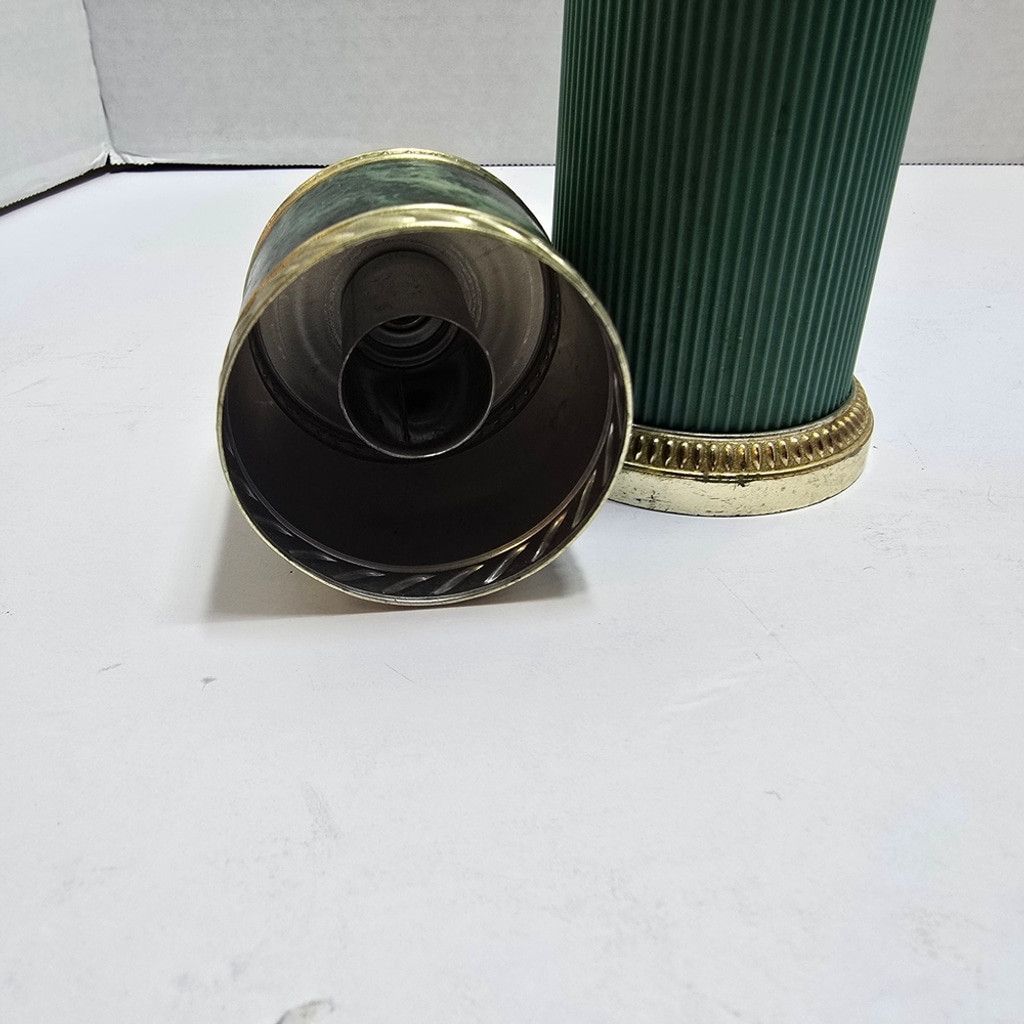 The Unbranded Brand Avon Green and Gold Régence Cologne Mist Bottle 1960s Size ONE SIZE - 7 Thumbnail
