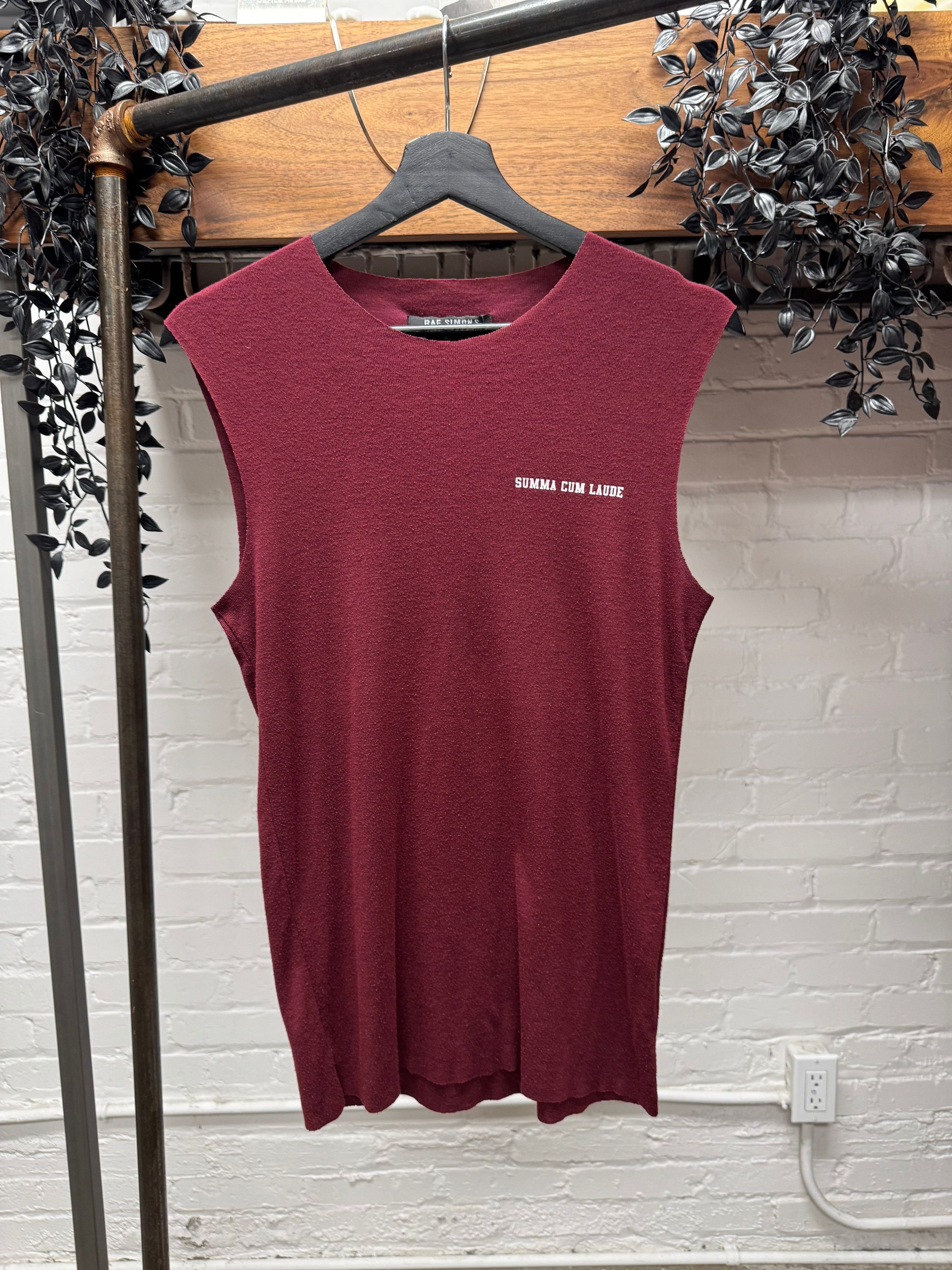 Raf Simons SS2000 Raf Simons ‘Summa Cum Laude’ Maroon Tank Top Size US M / EU 48-50 / 2 - 1 Thumbnail