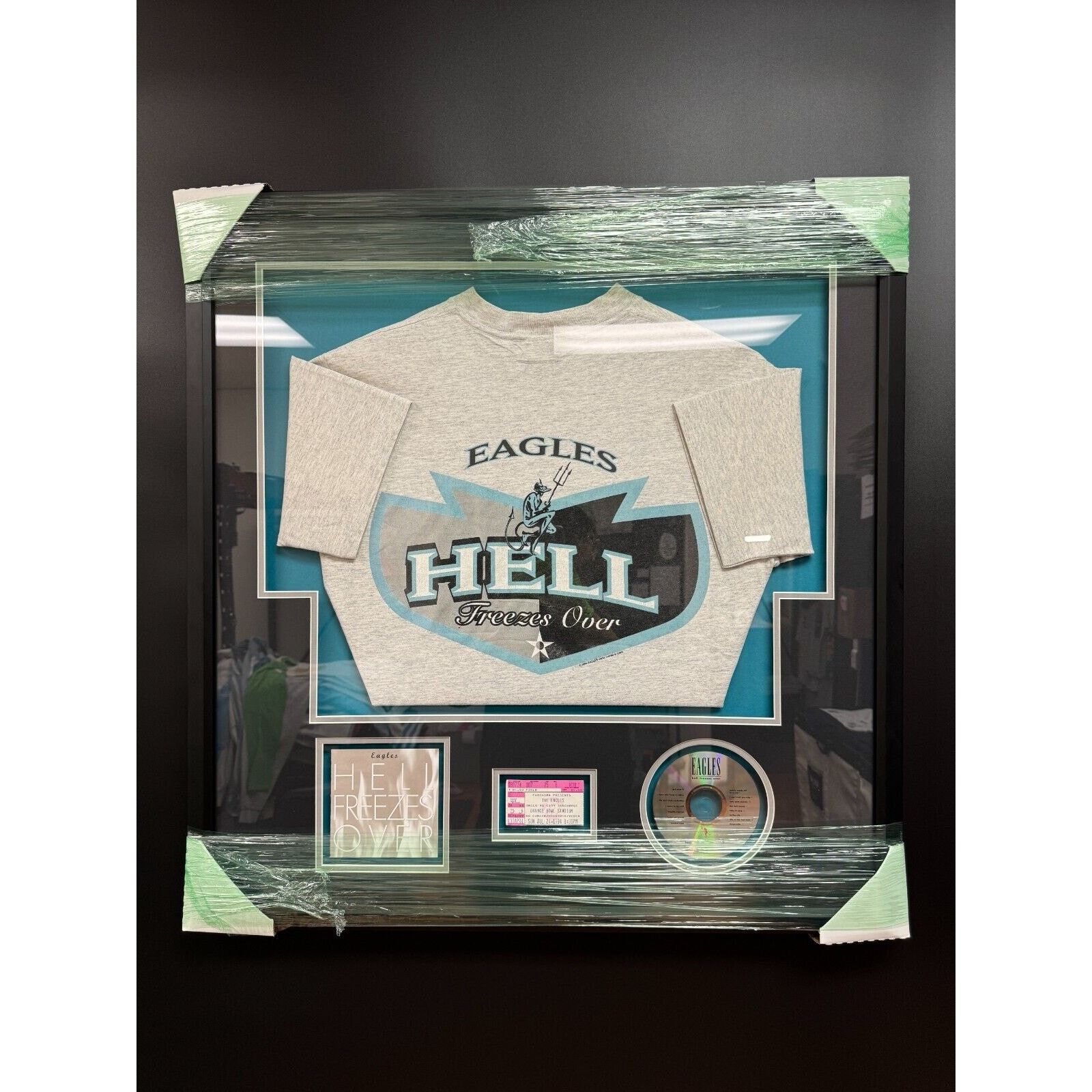 Vintage 1994 Eagles Hell-Freezes Over Tour Memorabilia Authentic Size US L / EU 52-54 / 3 - 13 Thumbnail