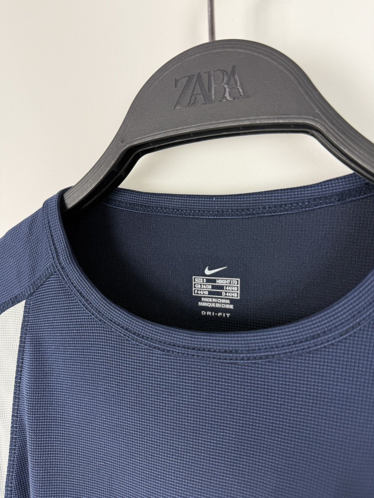 Nike 2000s Nike Dri-Fit Motion Paneled Tee like Tony Spackman Size US S / EU 44-46 / 1 - 3 Thumbnail