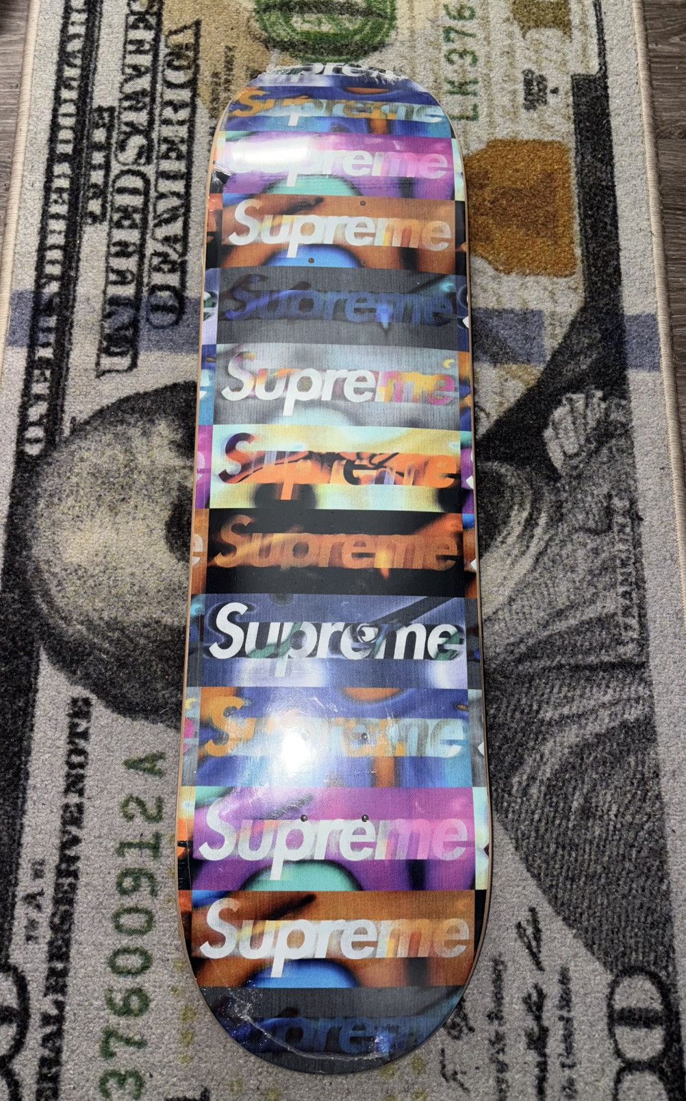国内正規 Supreme Distorted Logo Skateboard Supreme Distorted Logo Skateboard Deck Black/Yellow Set