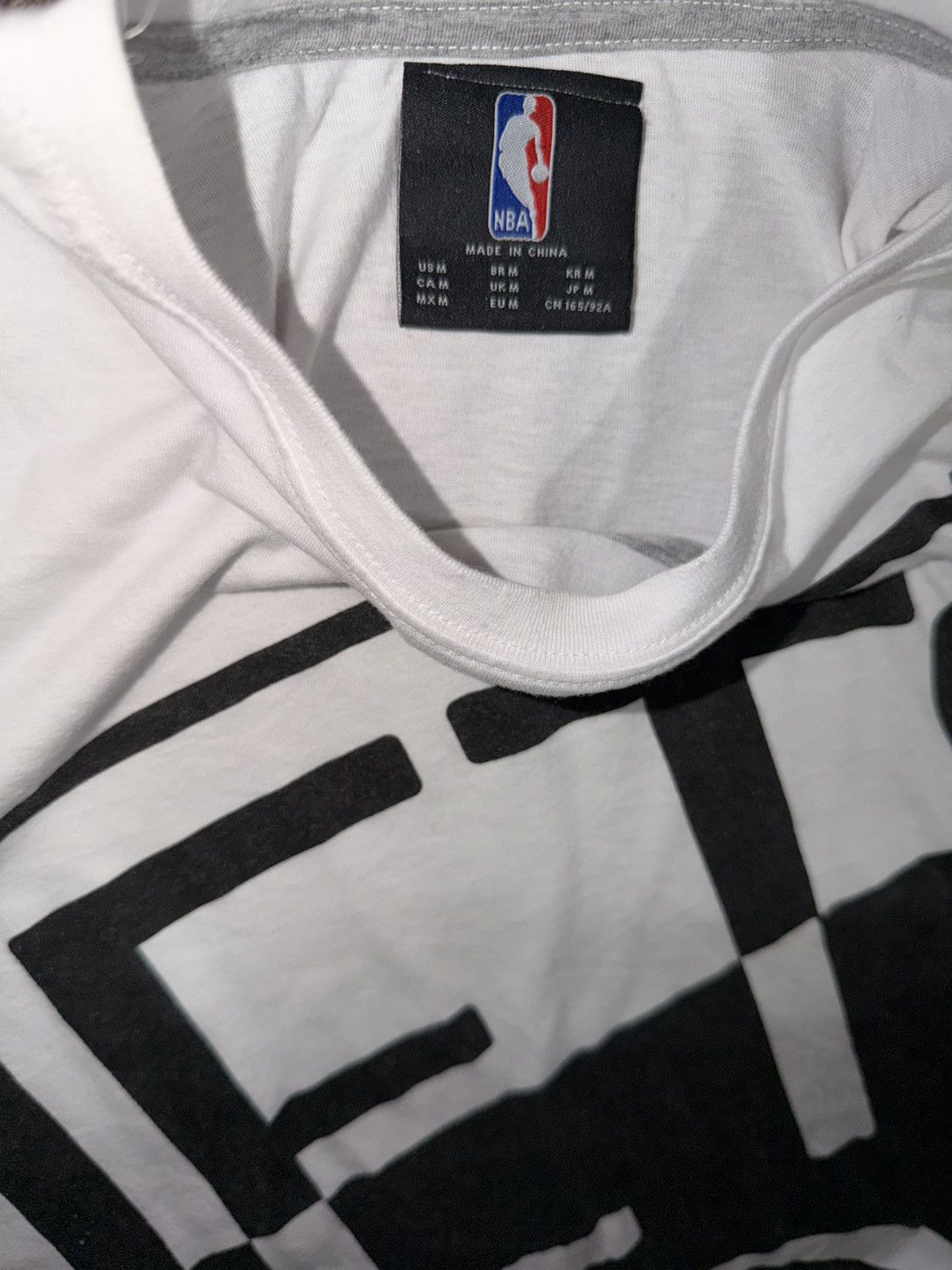 NBA Brooklyn Nets NBA big logo t-shirt white & black mens medium Size US M / EU 48-50 / 2 - 4 Thumbnail