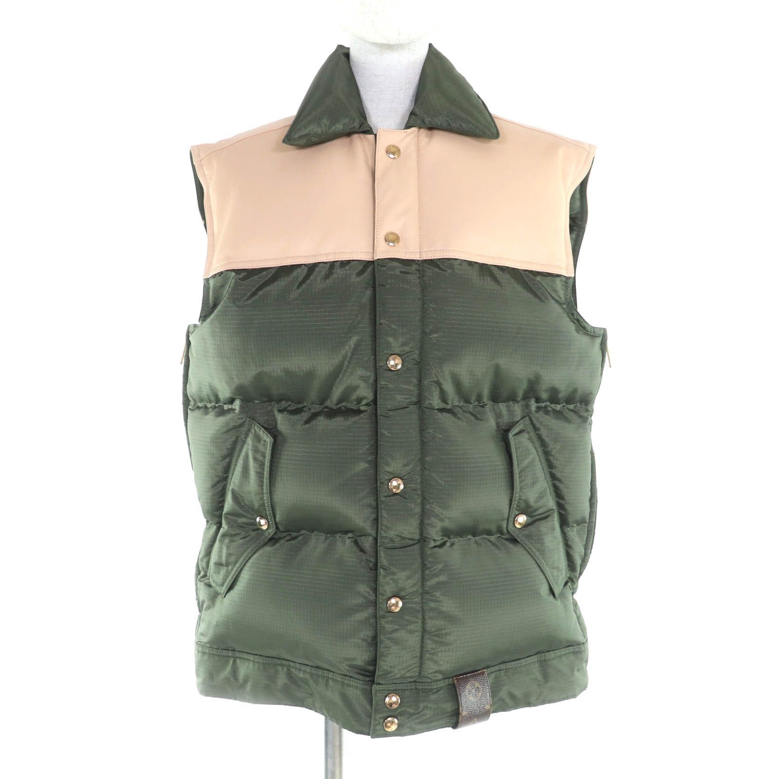 Louis Vuitton Louis Vuitton Louis Vuitton Down Nylon Vest Plastic / Synthetic Outerwear DUTY FREE for USA Size ONE SIZE - 1 Thumbnail