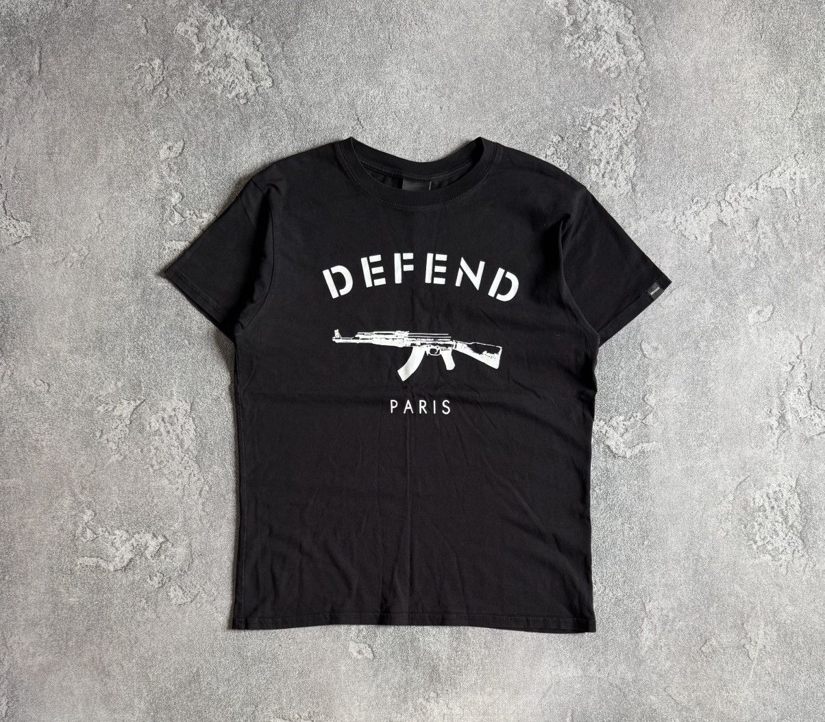 DEFEND PARIS Defend Paris M big logo Kalashnikov AK-47 tee tshirt Size US M / EU 48-50 / 2 - 6 Thumbnail