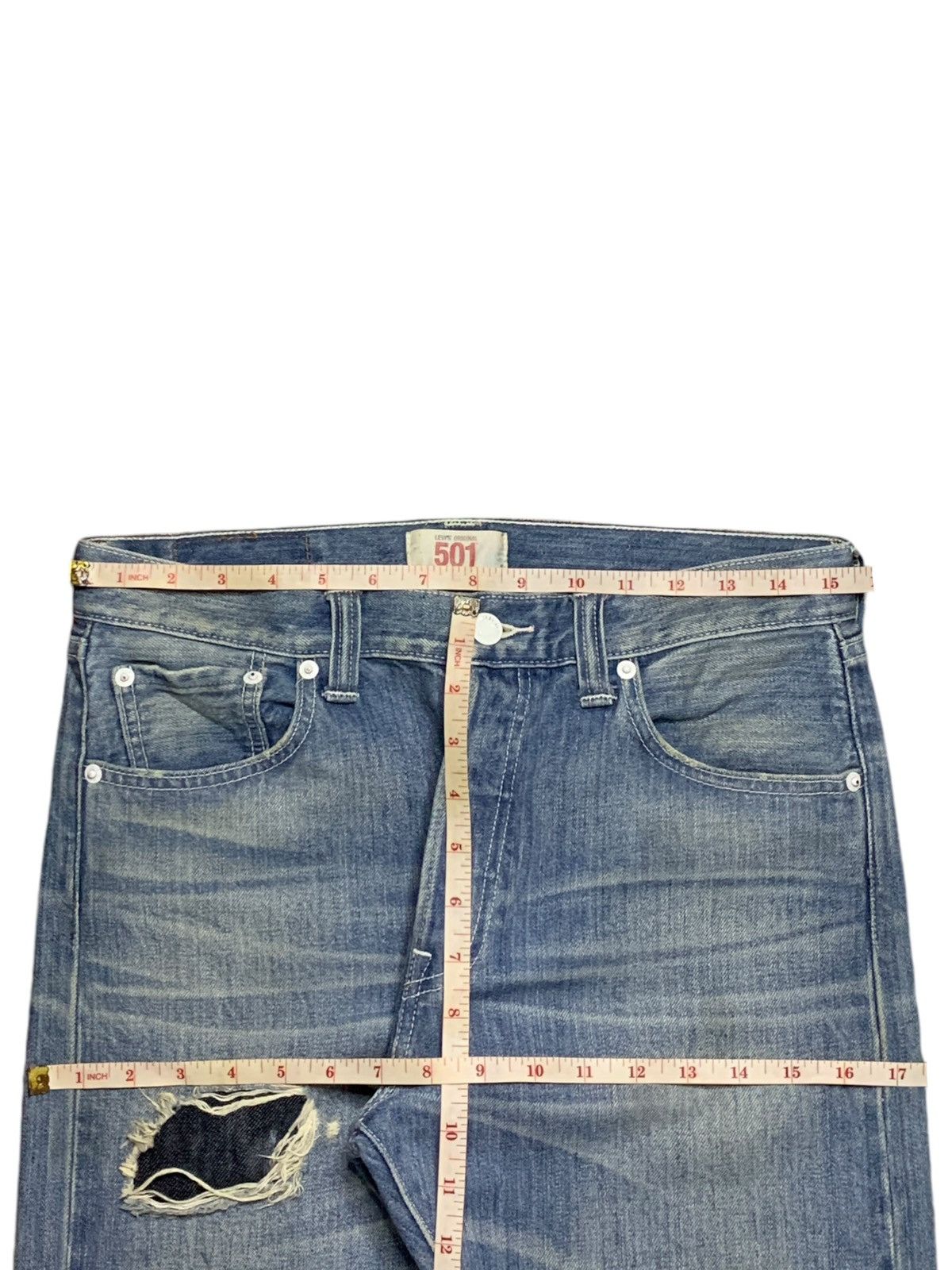 Levi's Vintage 90s Levis 501 Distressed Patched Loose Jeans Size US 31 - 11 Thumbnail