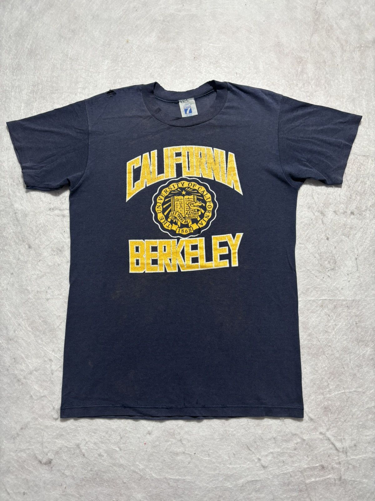 Vintage Vintage California Berkeley Tshirt Size US M / EU 48-50 / 2 - 1 Thumbnail