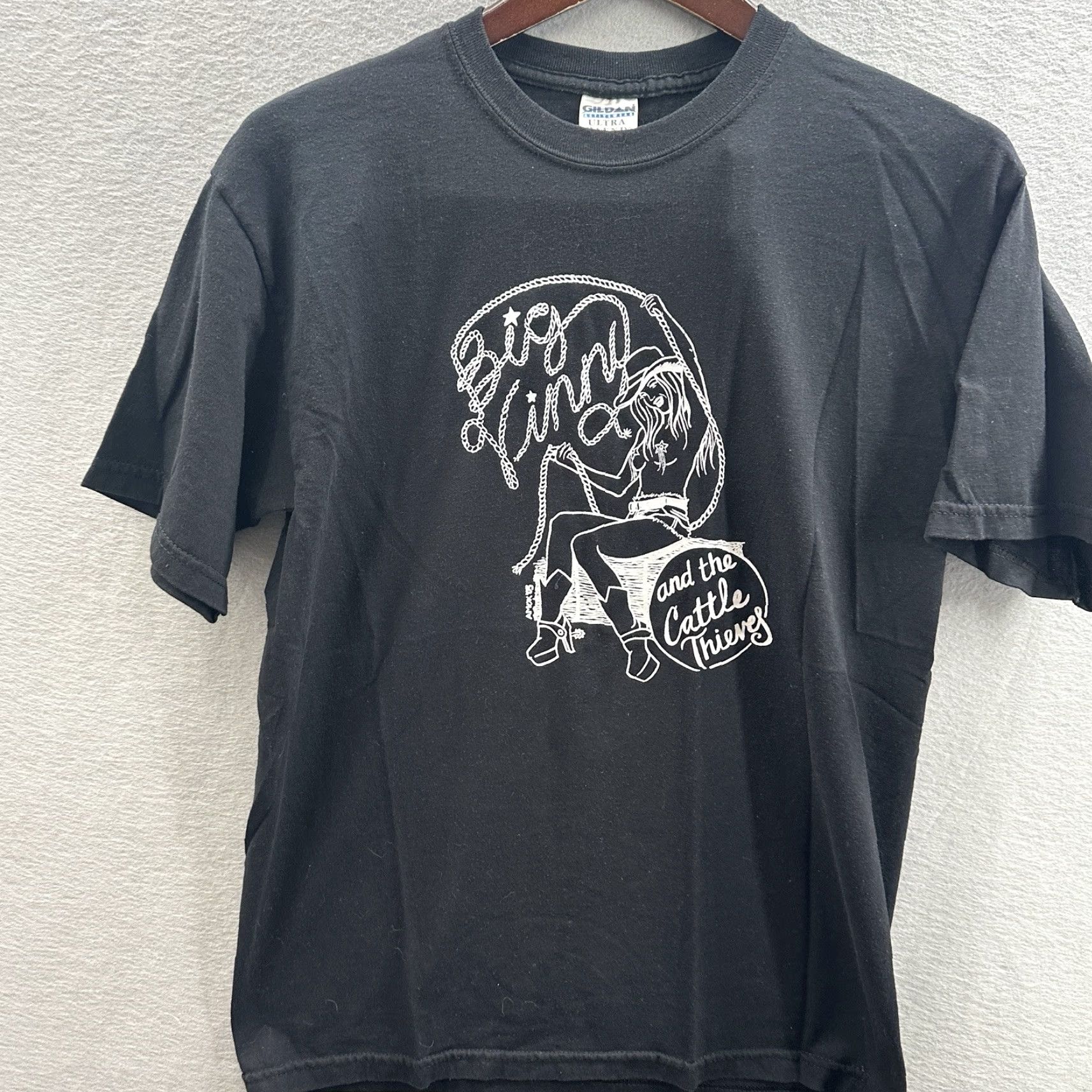 Gildan VINTAGE Big Vinny and the Cattle Theives Shirt Men M Black Box Punk GG Allin KBD Jabbers Shirt Mens M Black Box Punk GG Allin KBD Jabbers Size US M / EU 48-50 / 2 - 2 Thumbnail