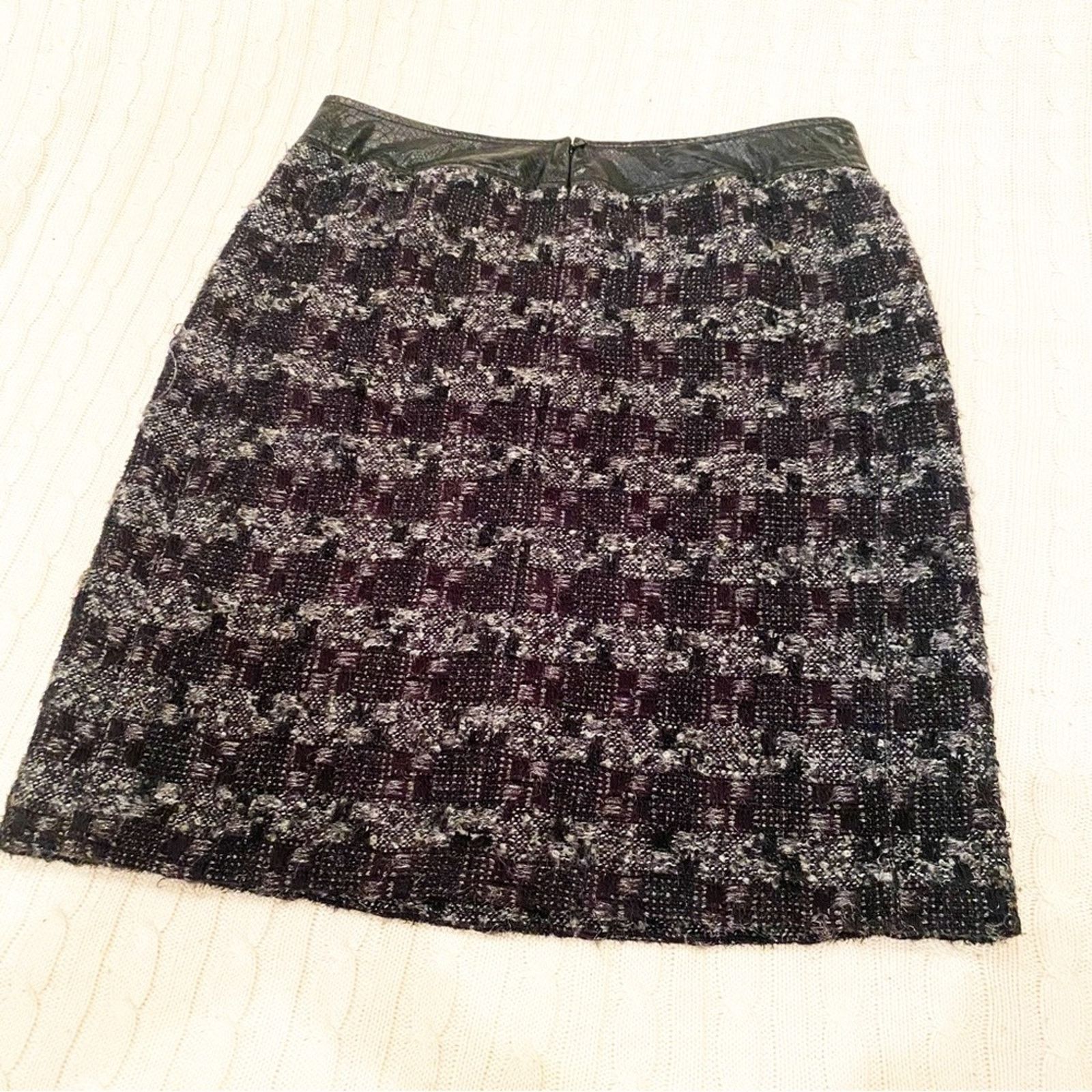 Tory Burch Tory Burch Pencil Skirt sz 10 Leather Trimmed Skirt Size 32" / US 10 / IT 46 - 5 Thumbnail