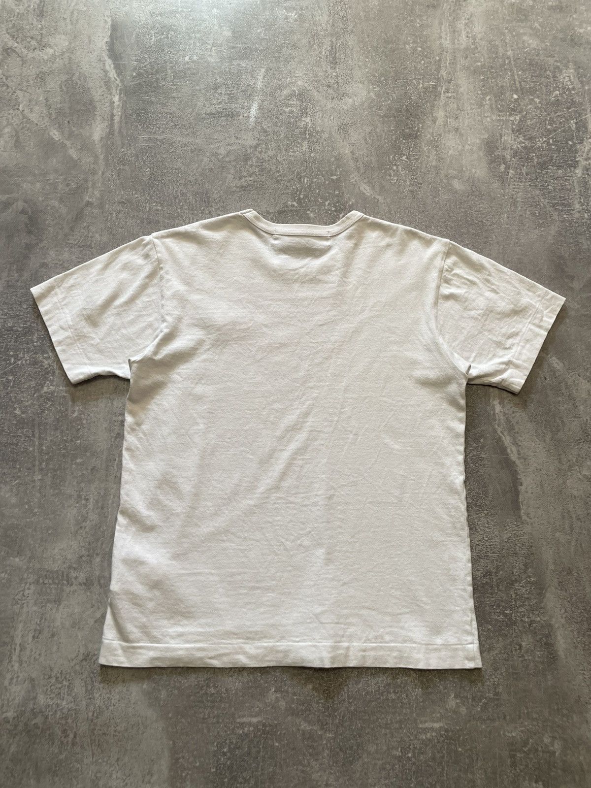 Comme des Garcons Vintage Comme Des Garsons Play CDG big Logo T-Shirt Size US S / EU 44-46 / 1 - 12 Thumbnail