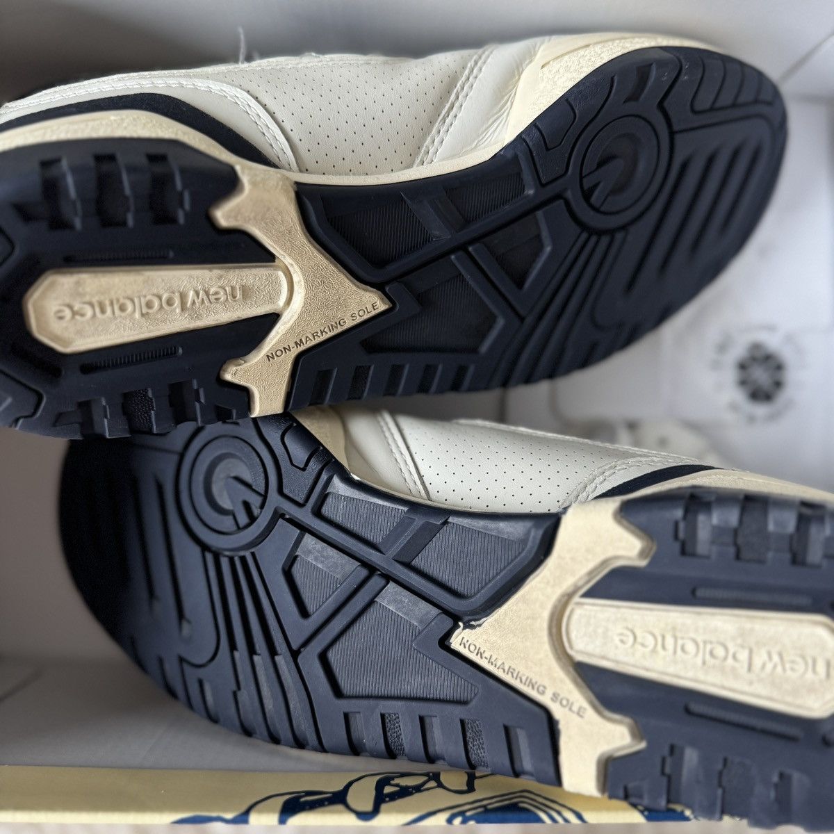 Aime Leon Dore × New Balance New Balance 650R Aime Leon Dore White Navy Size US 9 / EU 42 - 6 Thumbnail
