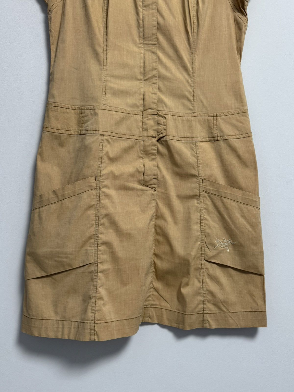 Arc'teryx Women’s Arc’teryx Zip Dreses Short Sleeve Travel Size 8 Size M / US 6-8 / IT 42-44 - 3 Thumbnail