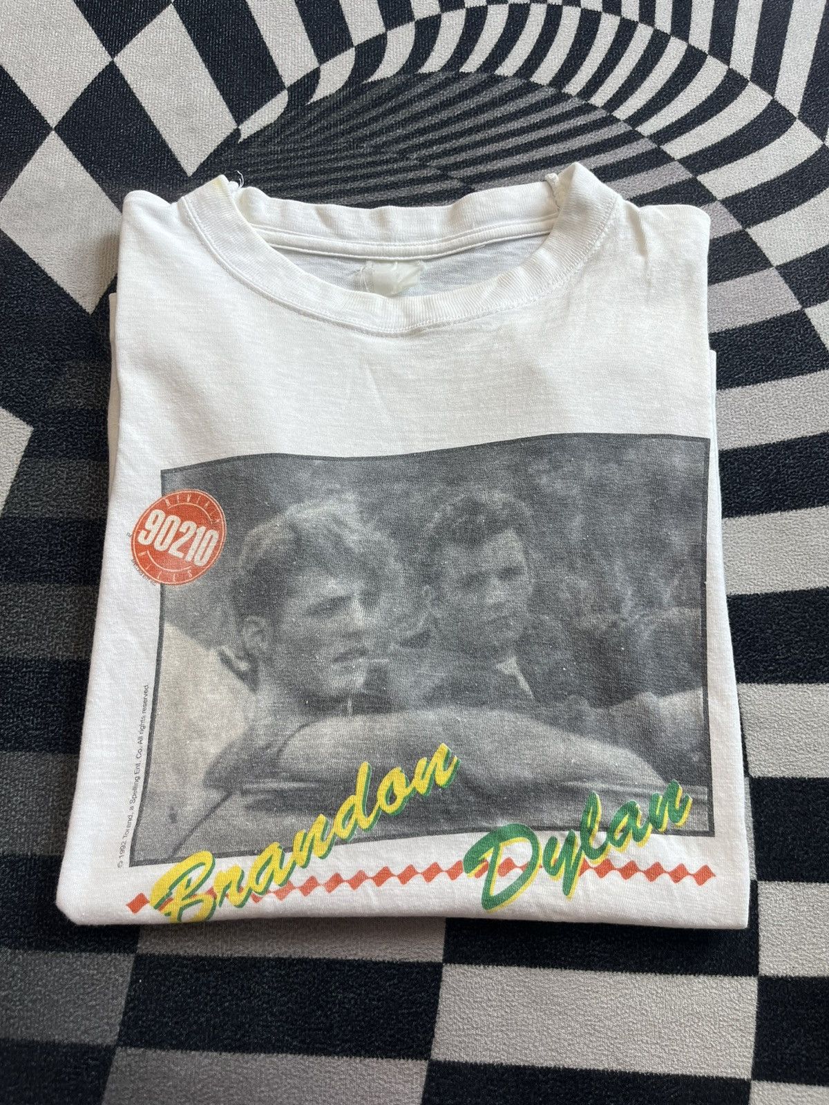 Arts & Science Vintage BEVERY HILLS 90210 Photo Promo Series 1992’s Tshirt Size US M / EU 48-50 / 2 - 1 Thumbnail