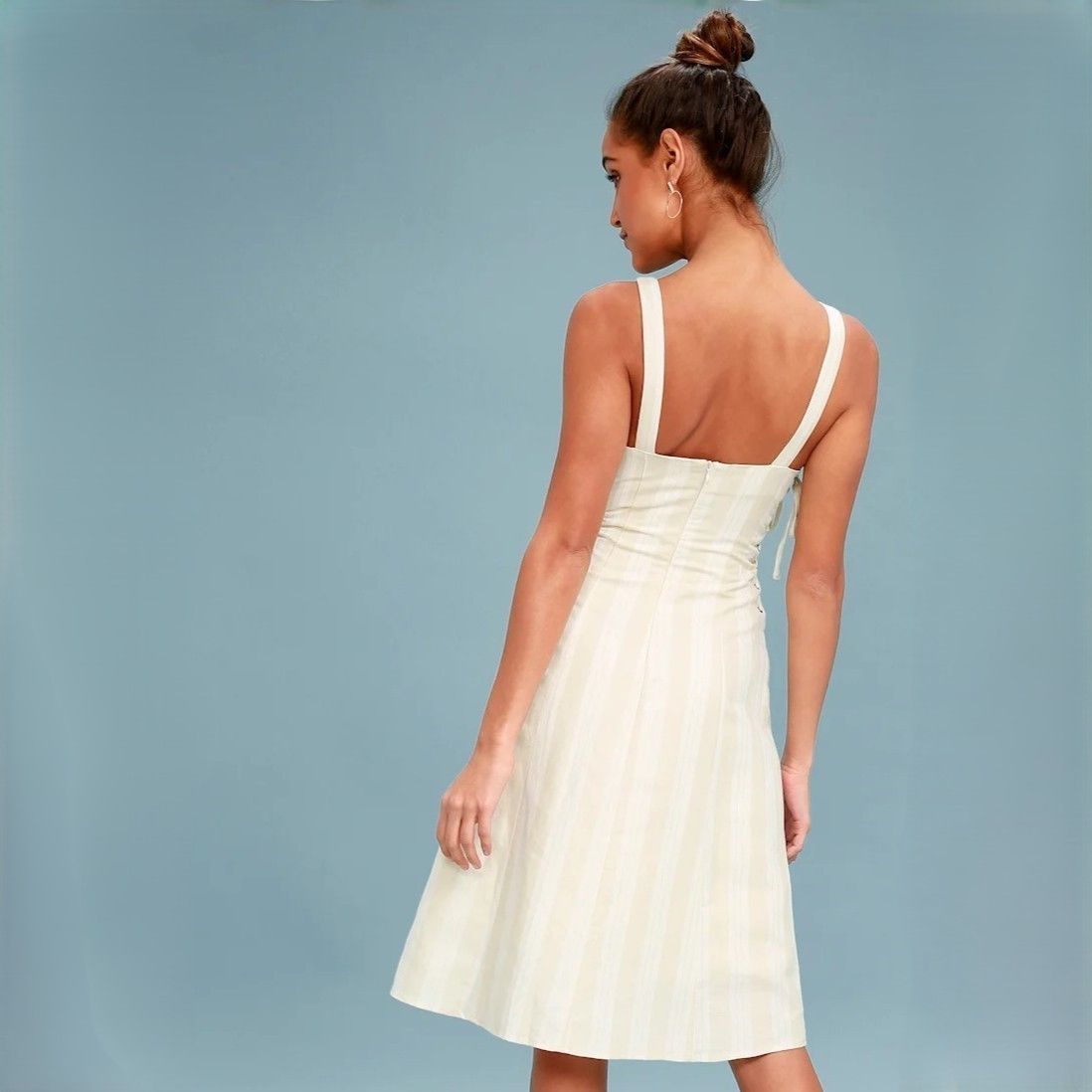 ASTR The Label Elena Beige Striped Lace-up Midi Dress size L $148 NWOT Size L / US 10 / IT 46 - 3 Thumbnail