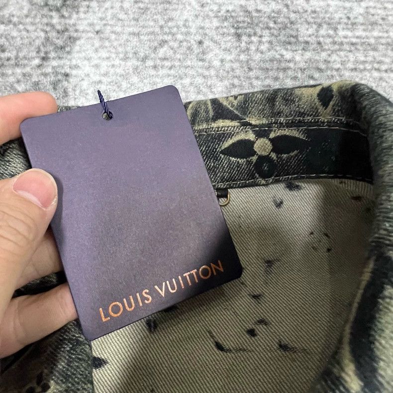 Louis Vuitton Louis Vuitton Tie-dyed with full print jacket 2502-Nextarro Size US M / EU 48-50 / 2 - 4 Thumbnail