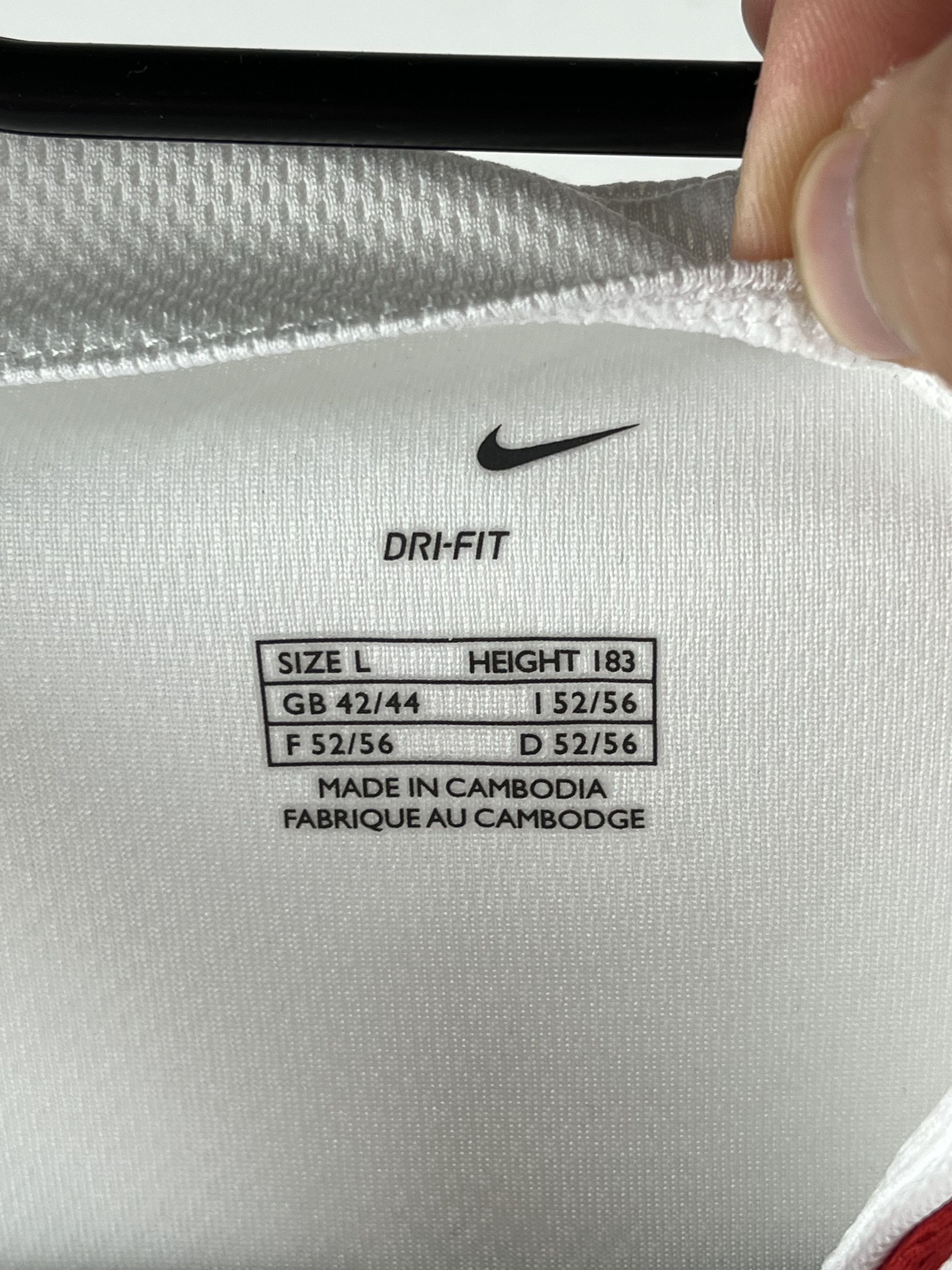 Nike Nike Vintage T-Shirt Size US M / EU 48-50 / 2 - 3 Thumbnail