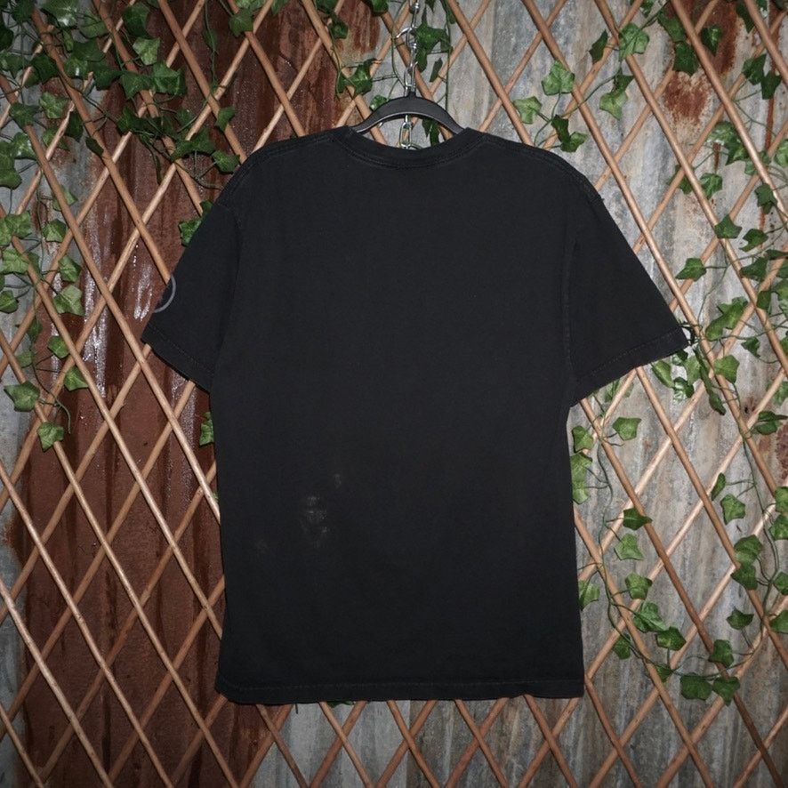 Vintage Large-Vintage Y2K big face gorillaz flip the bird 00s tshirt Size US L / EU 52-54 / 3 - 2 Thumbnail