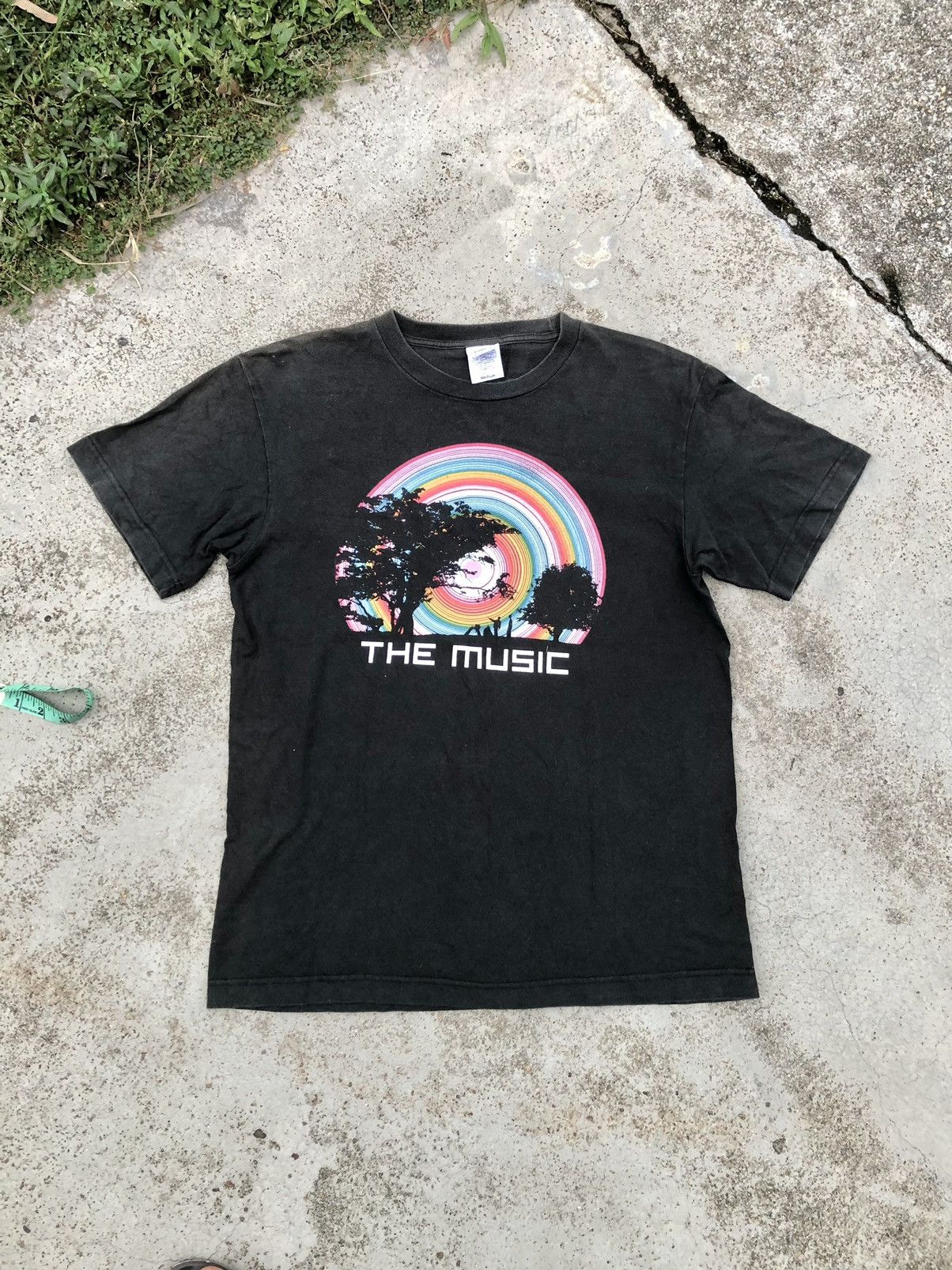 VINTAGE THE MUSIC SUN FADED TOUR TEE