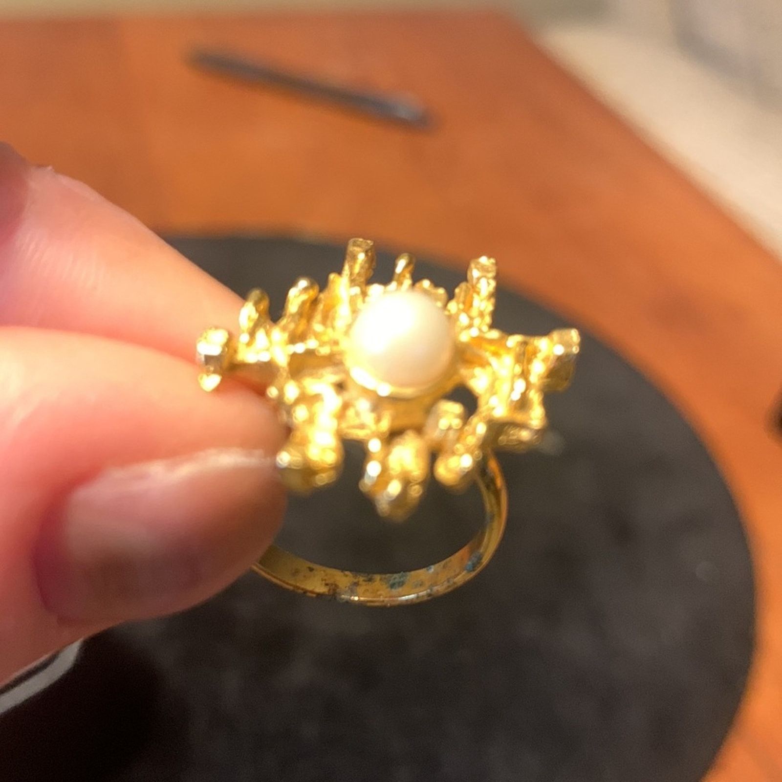Vintage 70’s brutalist modernist adjustable golden ring faux pearl Size ONE SIZE - 7 Thumbnail