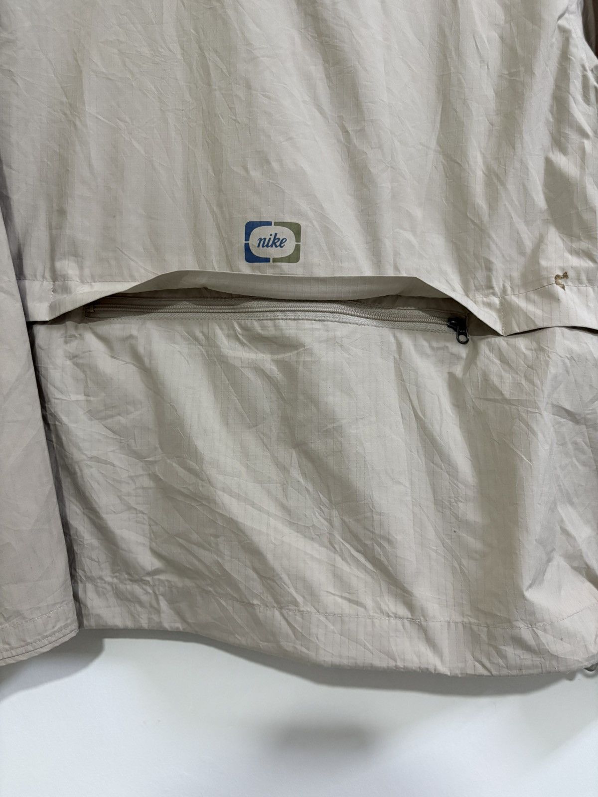 Nike Vintage Nike Beige Windbreaker Track Zip Women Jacket Size M / US 6-8 / IT 42-44 - 9 Thumbnail