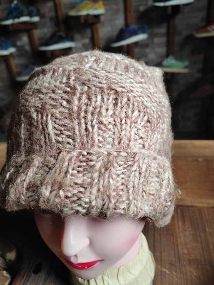 Japanese Brand Vintage Crochet Knitted handmade Beanie Snowcap Size ONE SIZE - 4 Thumbnail