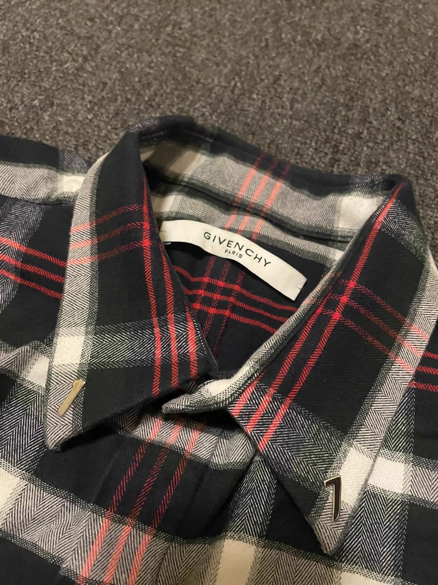 Givenchy Givenchy plaid shirt, Size US M / EU 48-50 / 2 - 3 Thumbnail