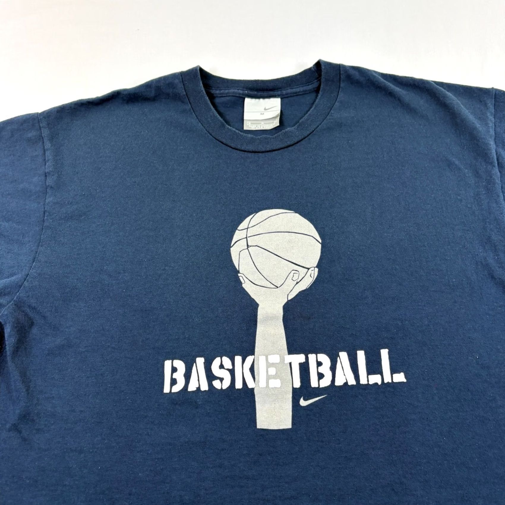 Nike VINTAGE Nike Shirt Mens M Blue Basketball Graphic Crew Neck Y2K Nike Shirt Mens M Blue Basketball Graphic Crew Neck Y2K Size US M / EU 48-50 / 2 - 2 Thumbnail
