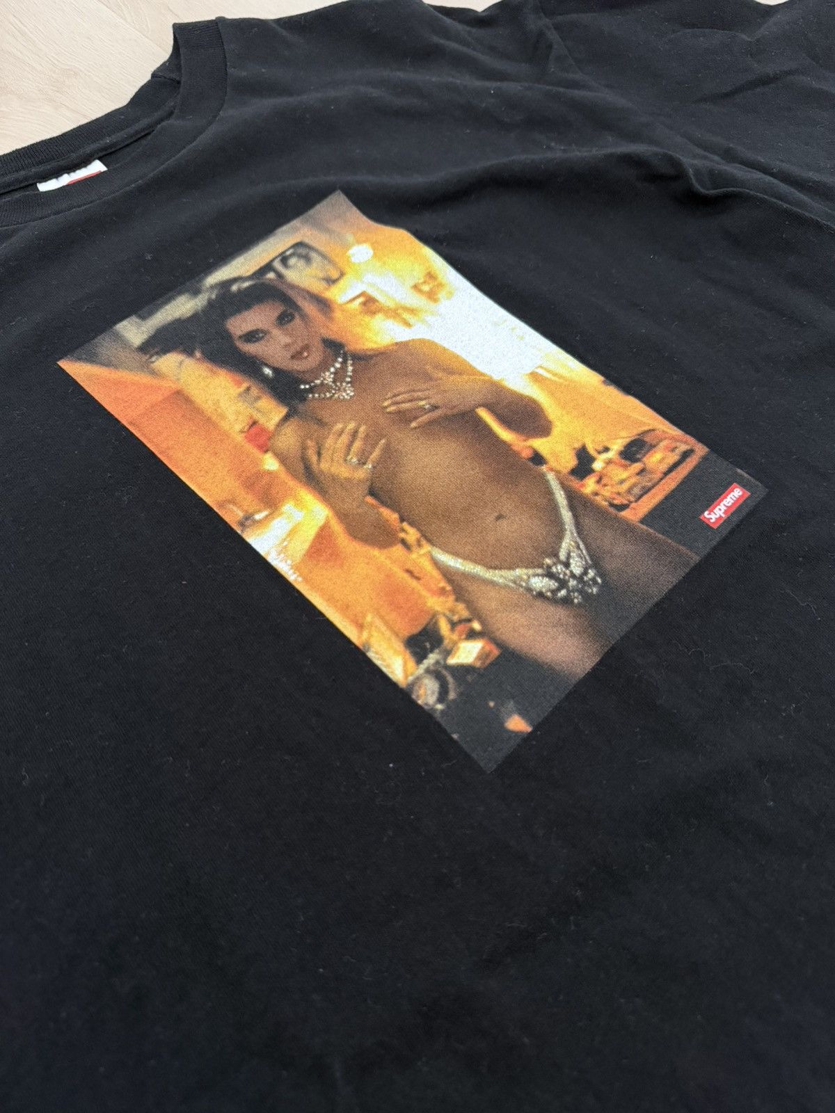 Supreme Supreme SS18 Nan Goldin Kim in Rhinestone Tee Black Size US L / EU 52-54 / 3 - 7 Thumbnail