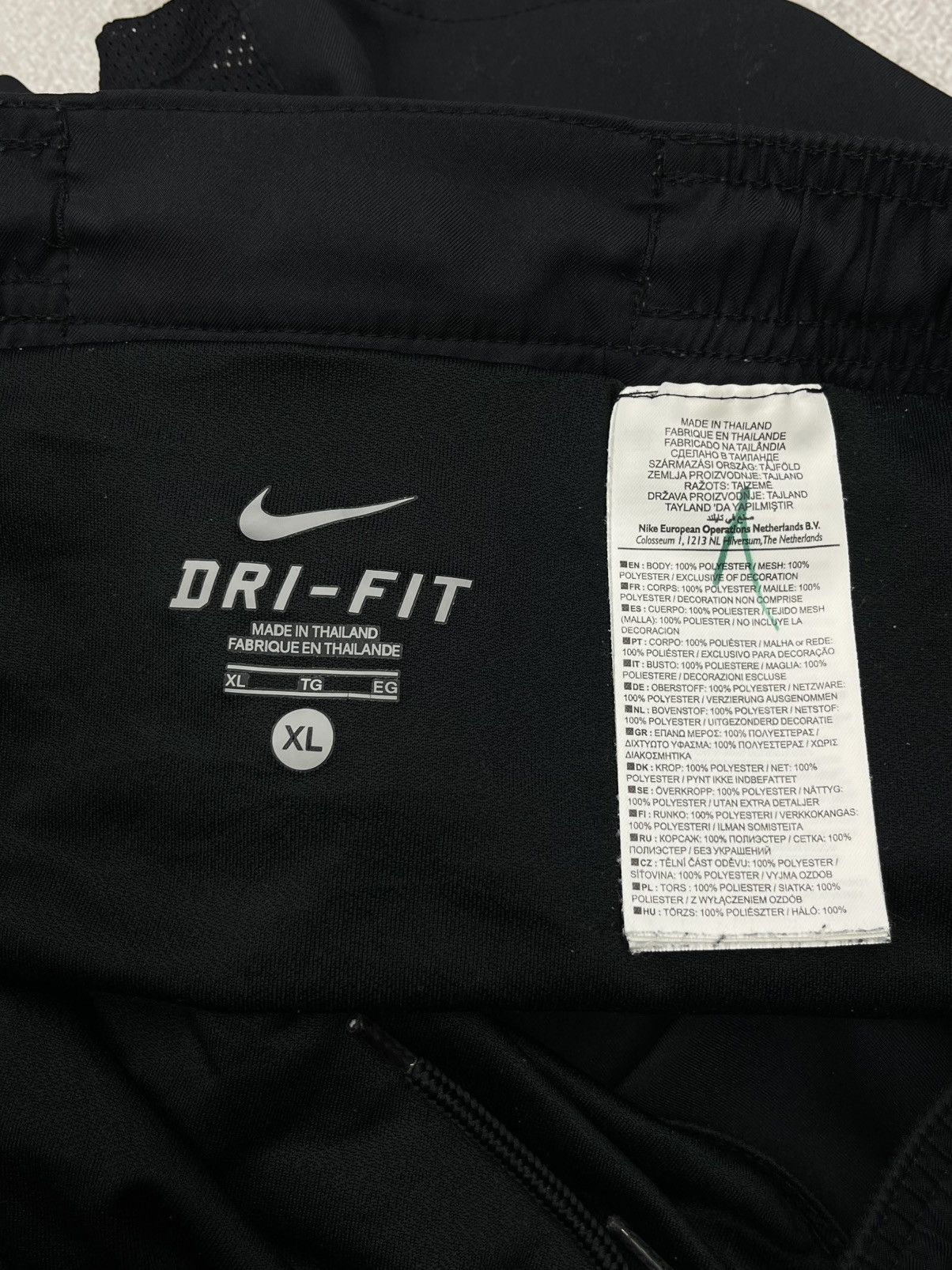Nike Vintage Nike Inter Soccer Shorts Black Dri Fit Football Size US 36 / EU 52 - 8 Thumbnail