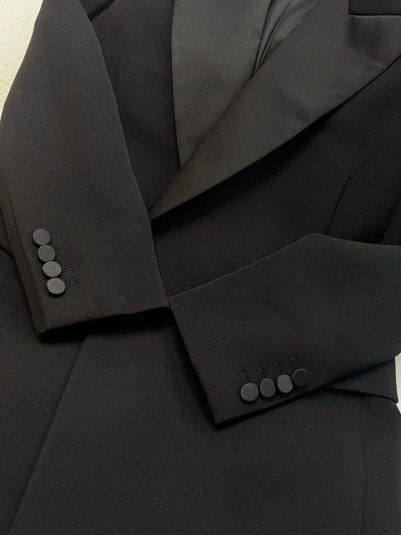 Saint Laurent Paris Saint Laurent Paris Black classic lapel blazer Size XS / US 0-2 / IT 36-38 - 3 Thumbnail