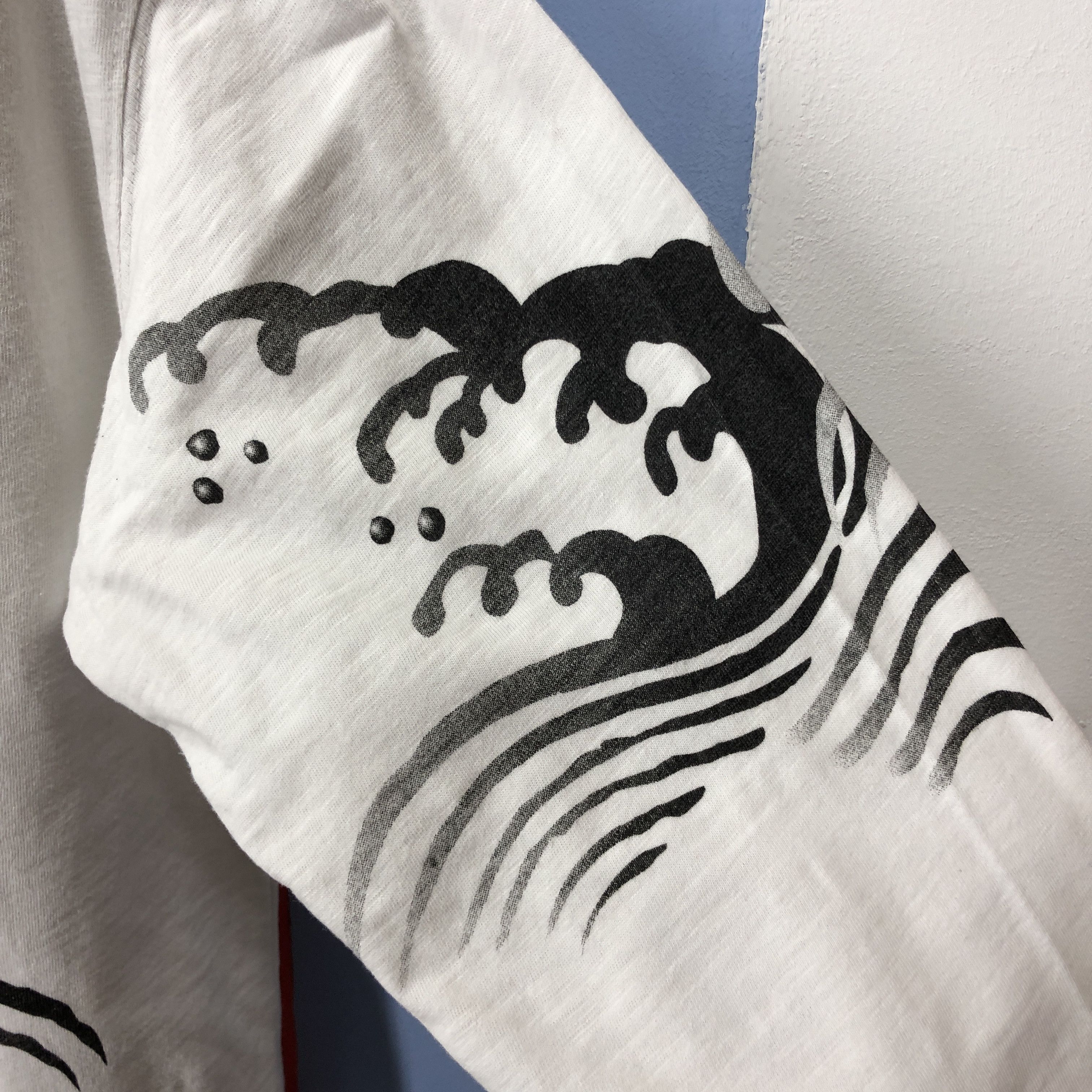 Japanese Brand KARAKURI Embroidery Koi Rare Triple Pocket L/S Tees #1583/01 Size US M / EU 48-50 / 2 - 5 Thumbnail