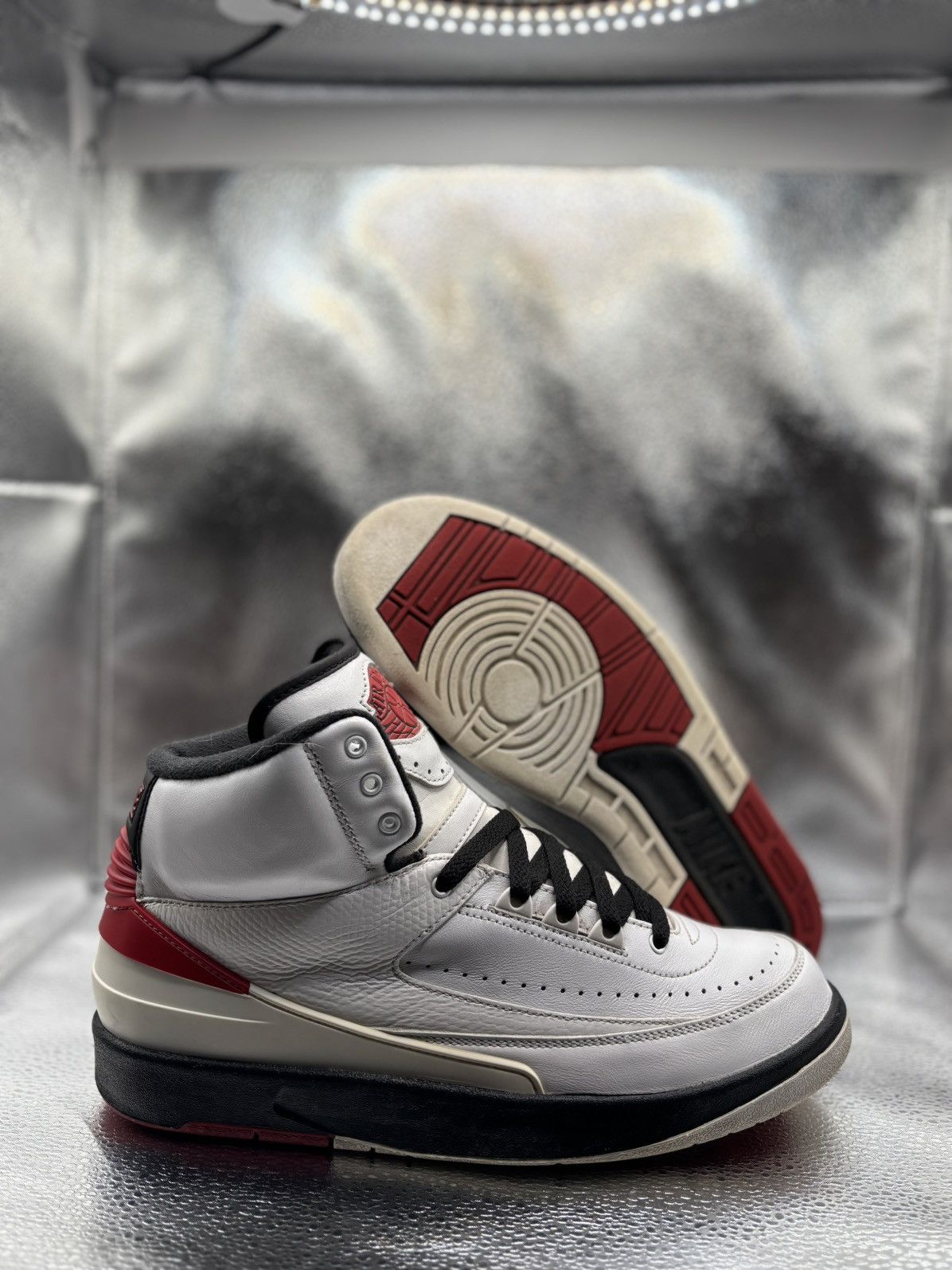 Jordan Brand Air Jordan 2 Chicago Size US 11 / IT 41 - 1 Thumbnail