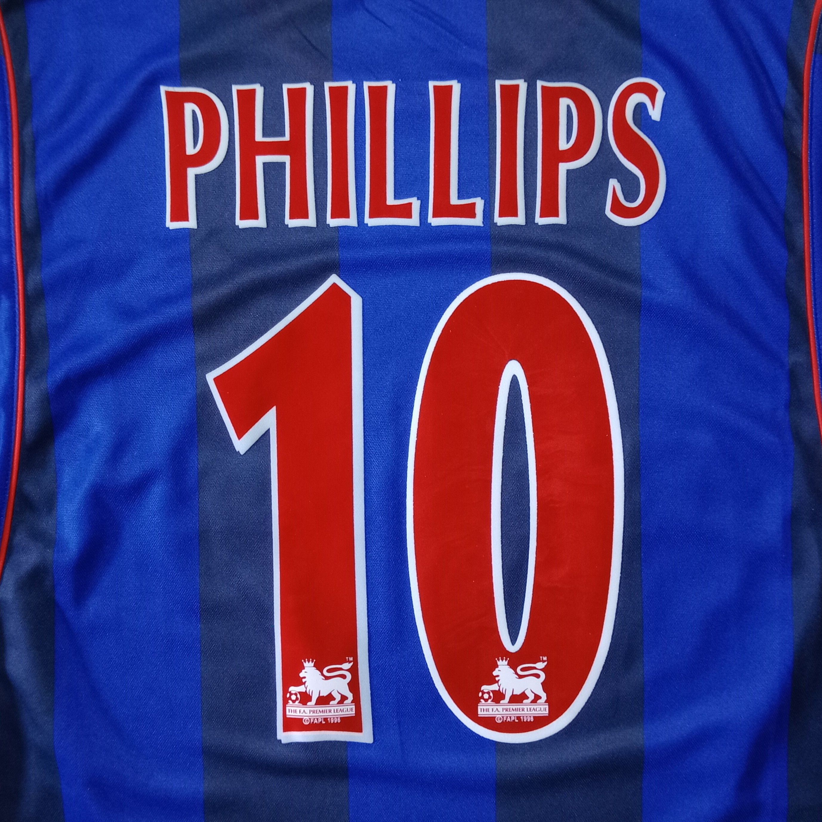 Nike Sunderland 2001-2002 Away Jersey Kevin Phillips 10 Size US M / EU 48-50 / 2 - 4 Thumbnail