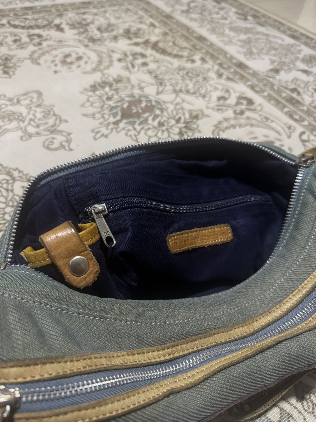 MasterPiece 🇯🇵 MSPC Suede Banana Sling/Messenger Bag Multicompartment Size ONE SIZE - 5 Thumbnail