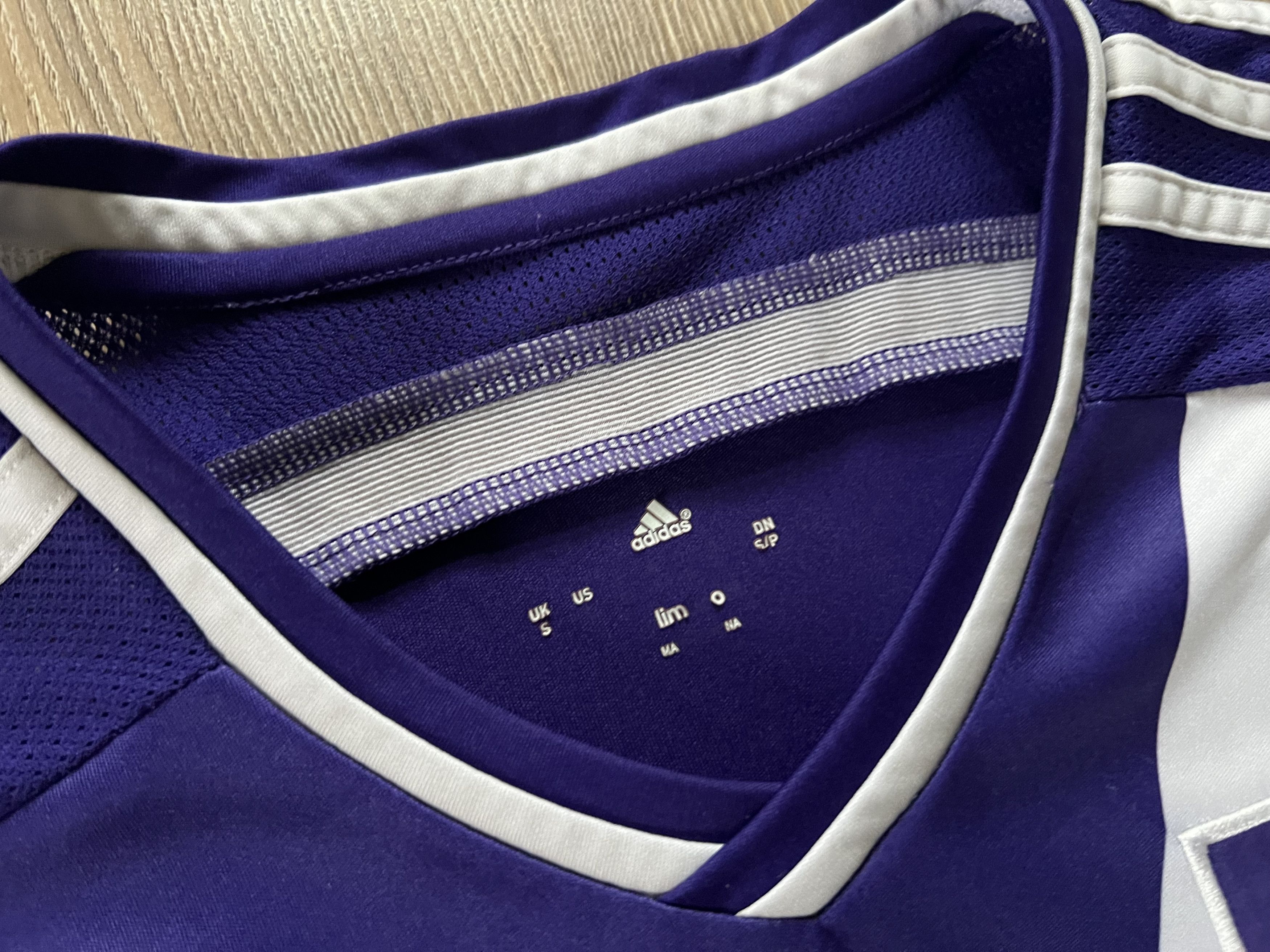 Adidas Adidas Anderlecht Home Shirt #10 Praet 2014-2015 Size US S / EU 44-46 / 1 - 8 Thumbnail