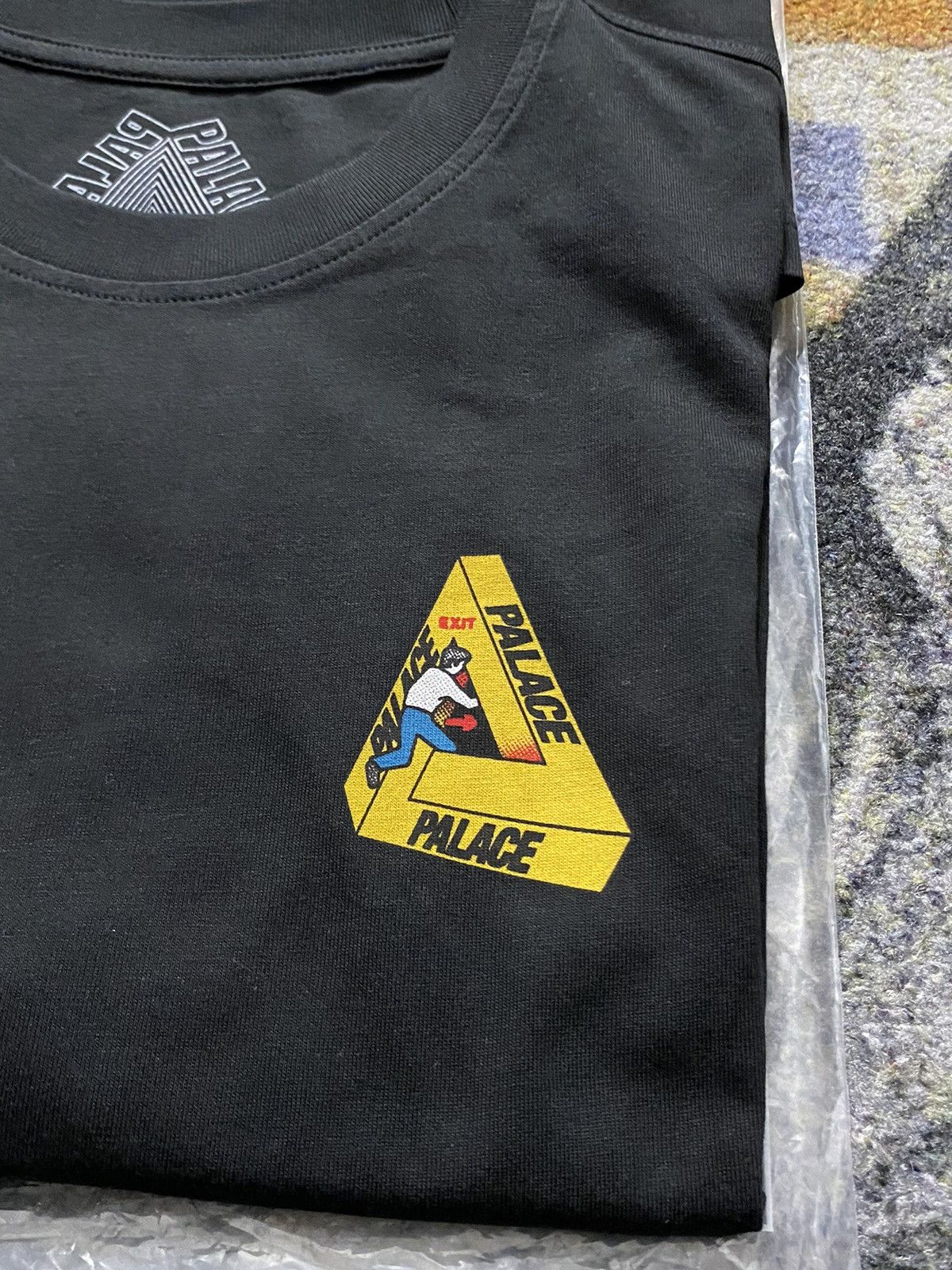 Palace Palace SAFE T-Shirt 2019 Size US L / EU 52-54 / 3 - 3 Thumbnail