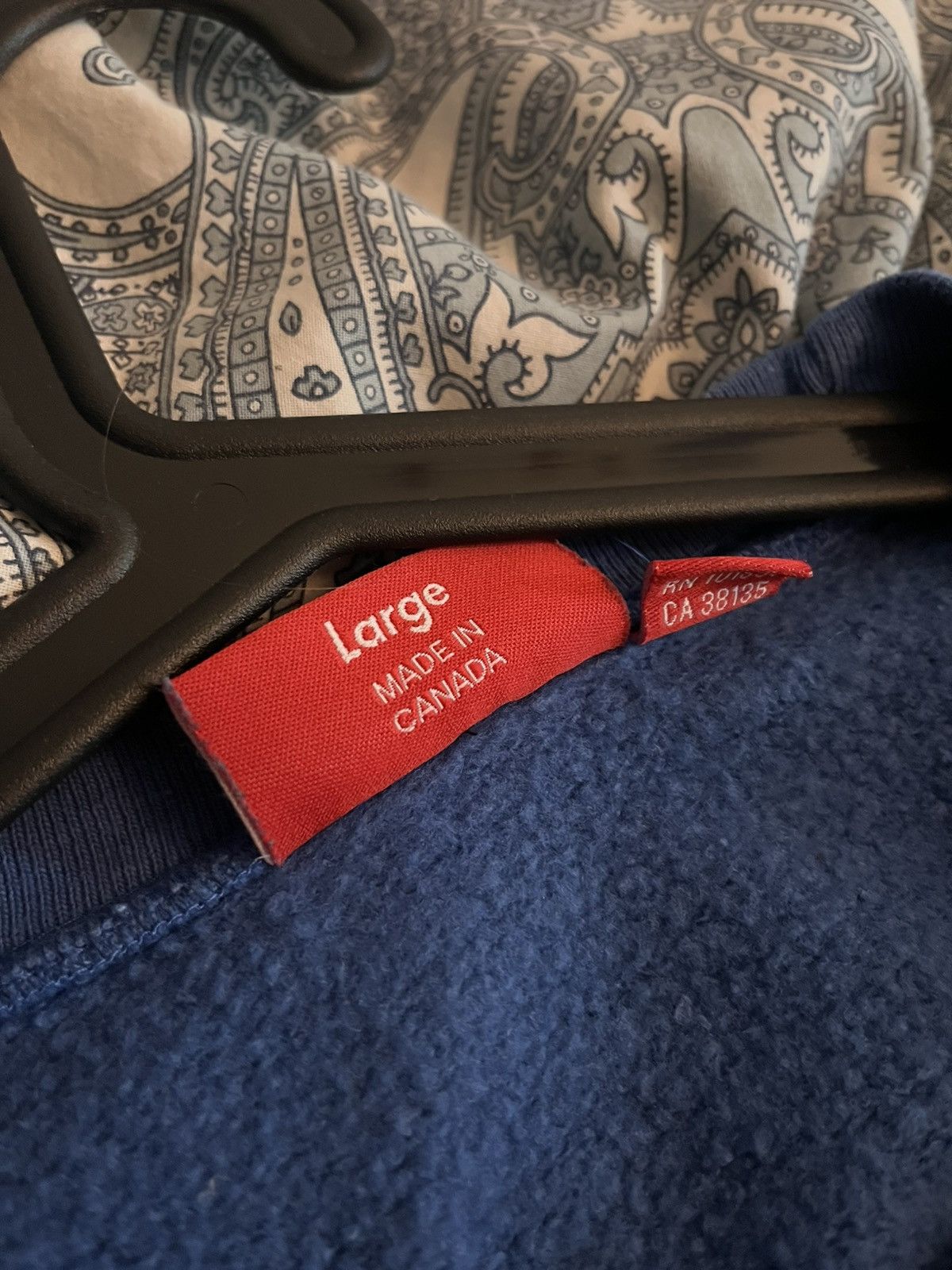 Supreme Supreme small box crewneck (paris shop exclusive) Size US L / EU 52-54 / 3 - 2 Thumbnail