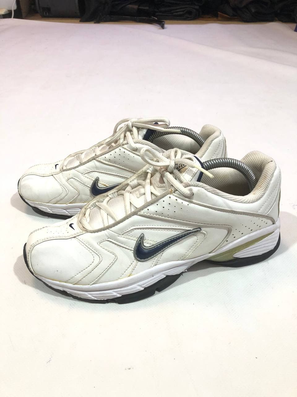 Nike × Vintage Nike Vintage Shoes White Size US 8 / EU 41 - 2 Thumbnail