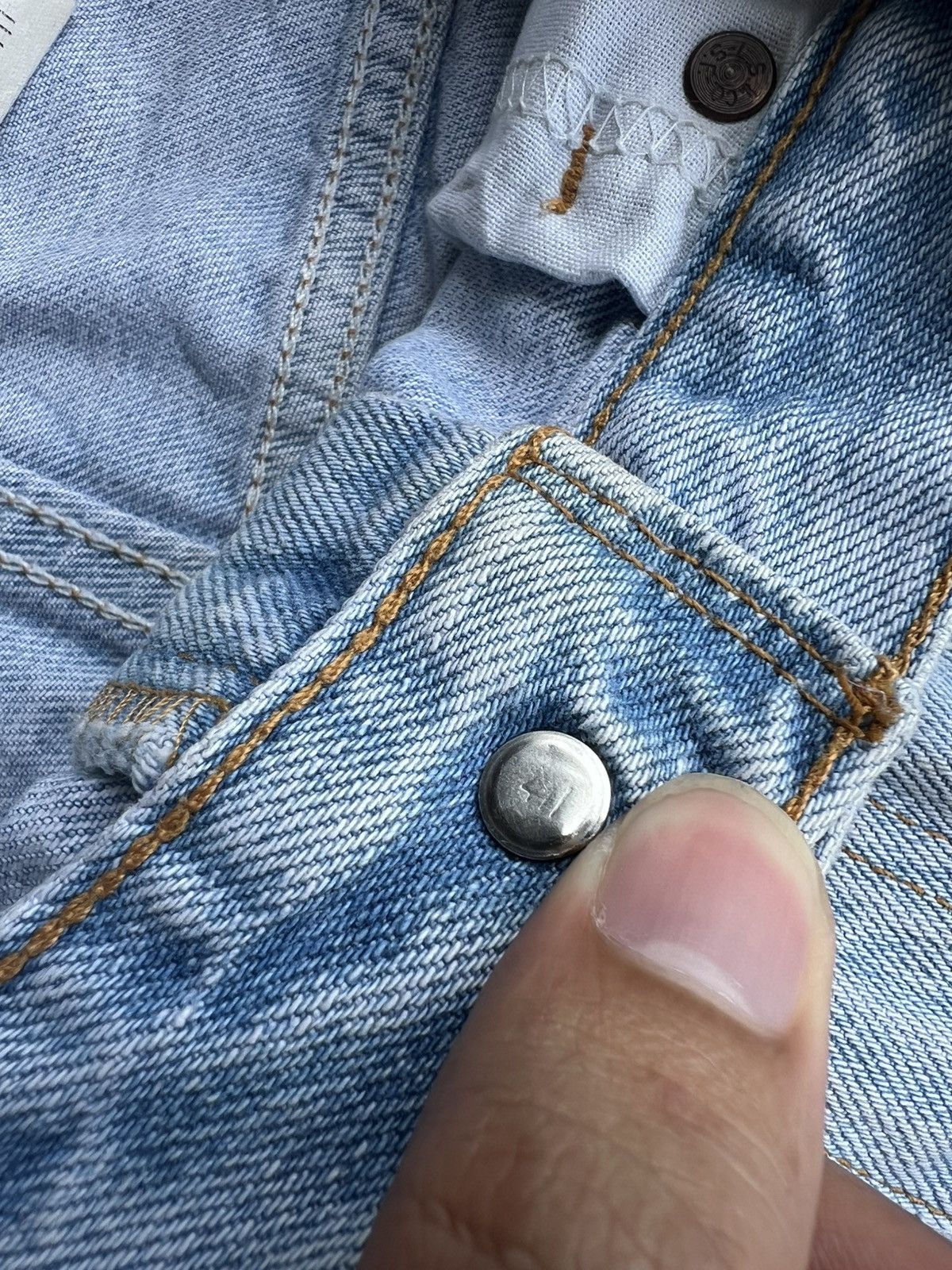 Levi's Vintage 90s Levi's 560 Many Buttons Denim Pants Size US 34 / EU 50 - 5 Thumbnail
