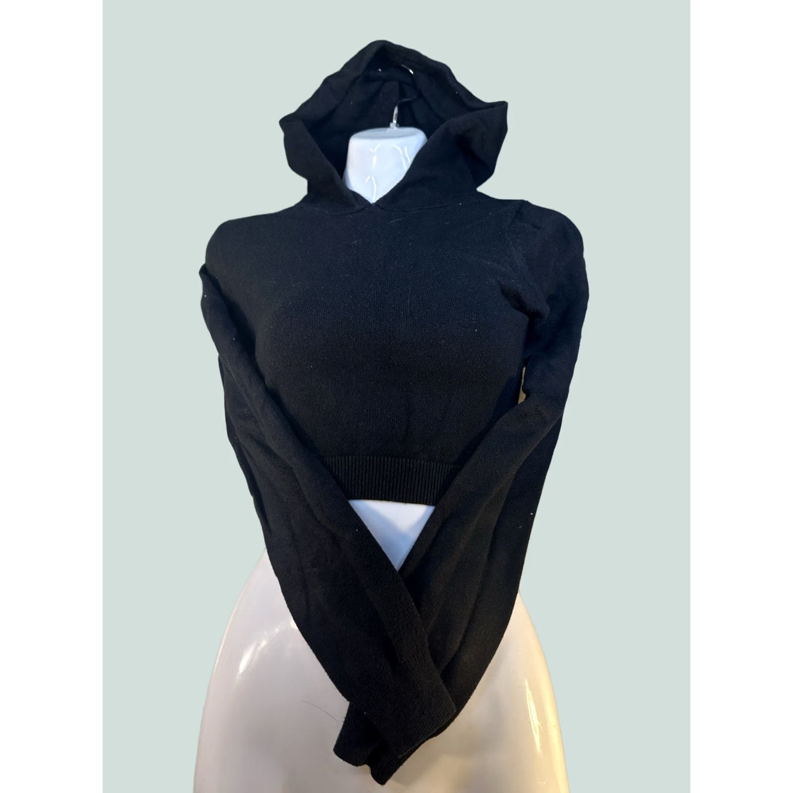 Vintage Daisy Cropped Hoodie Black Long Sleeve Pullover Sweatshirt Size M Womens Size M / US 6-8 / IT 42-44 - 1 Thumbnail